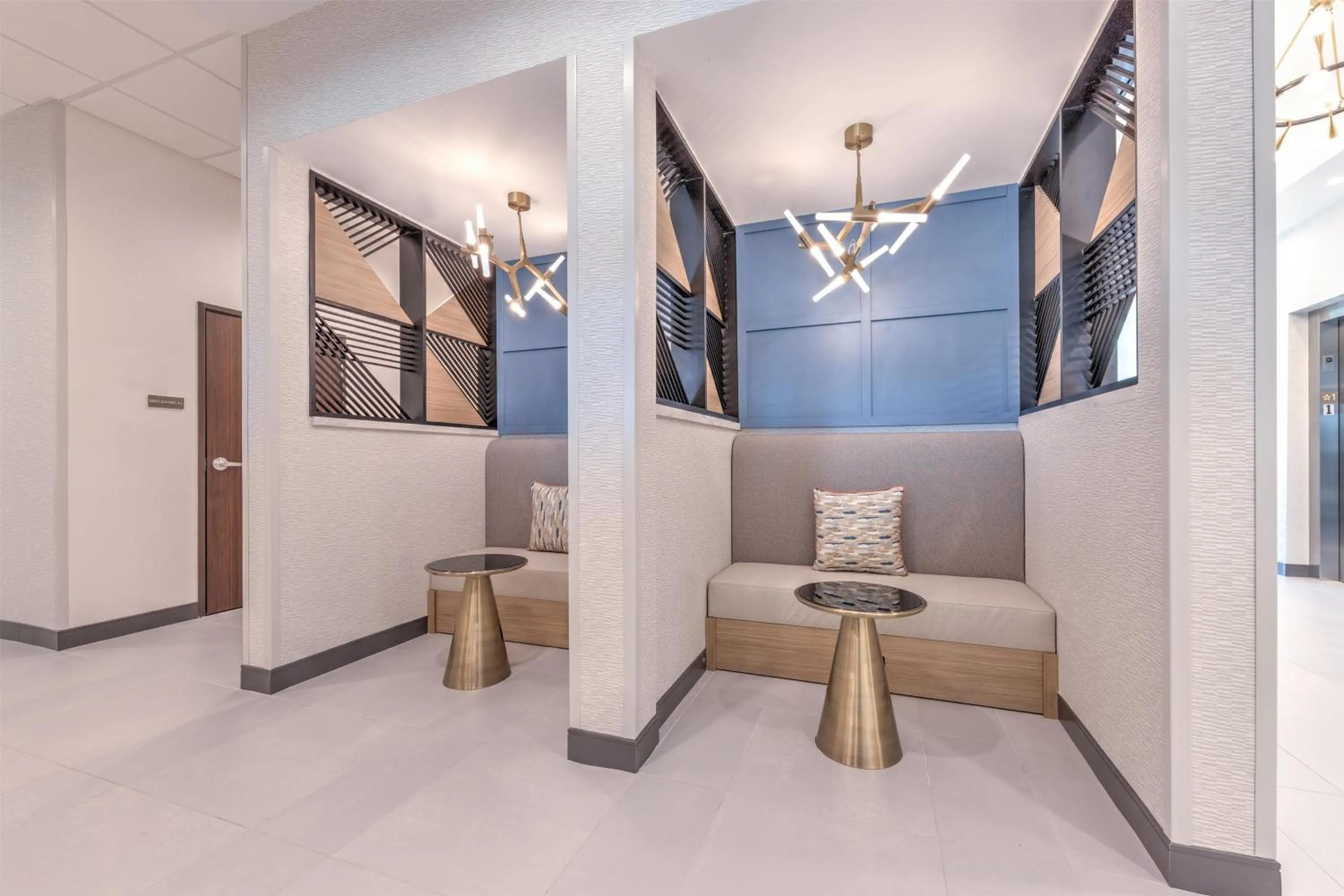 Meeting/conference room in Hampton Inn & Suites Irving Hwy 183