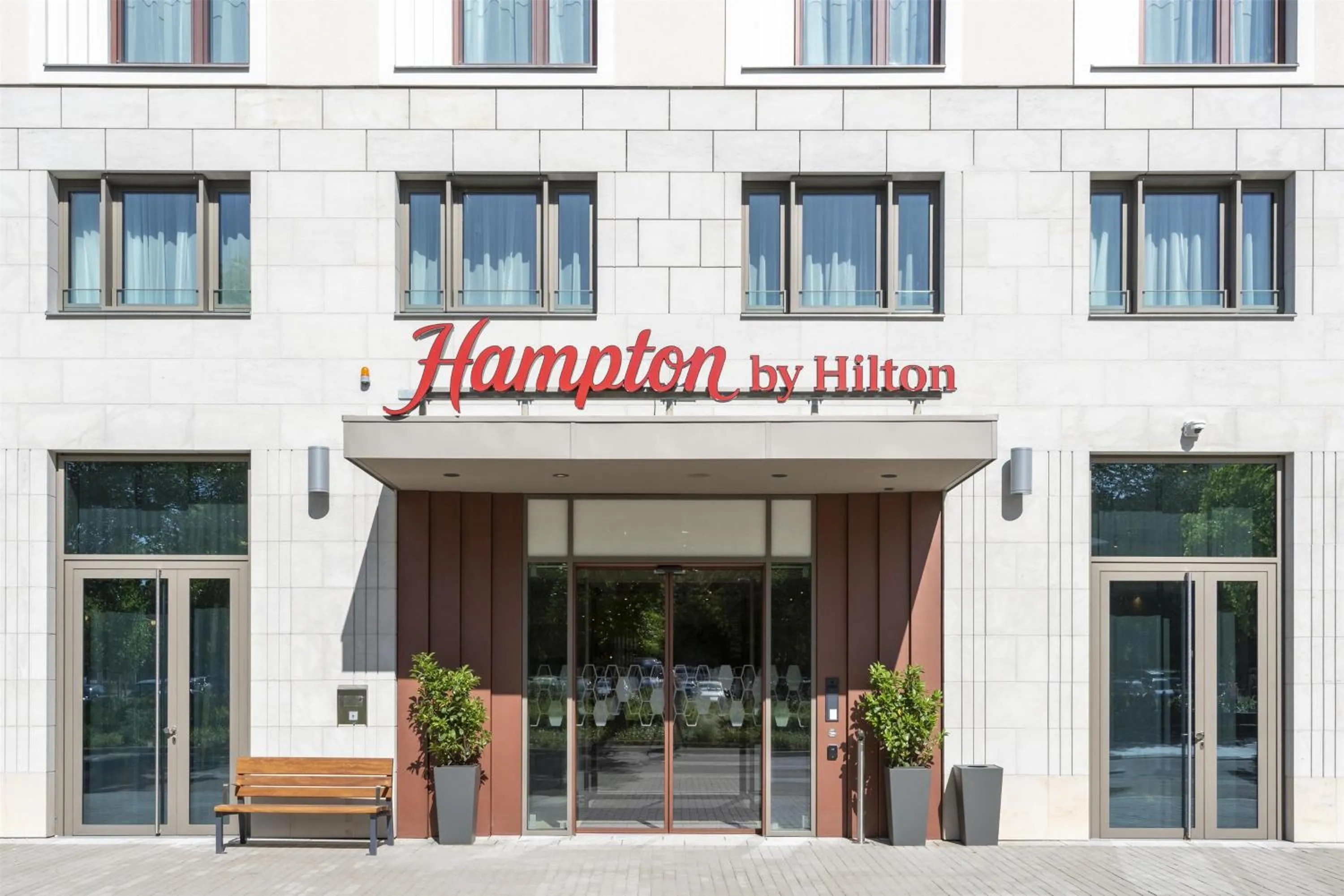 Property building in Hampton By Hilton Dresden City Centre