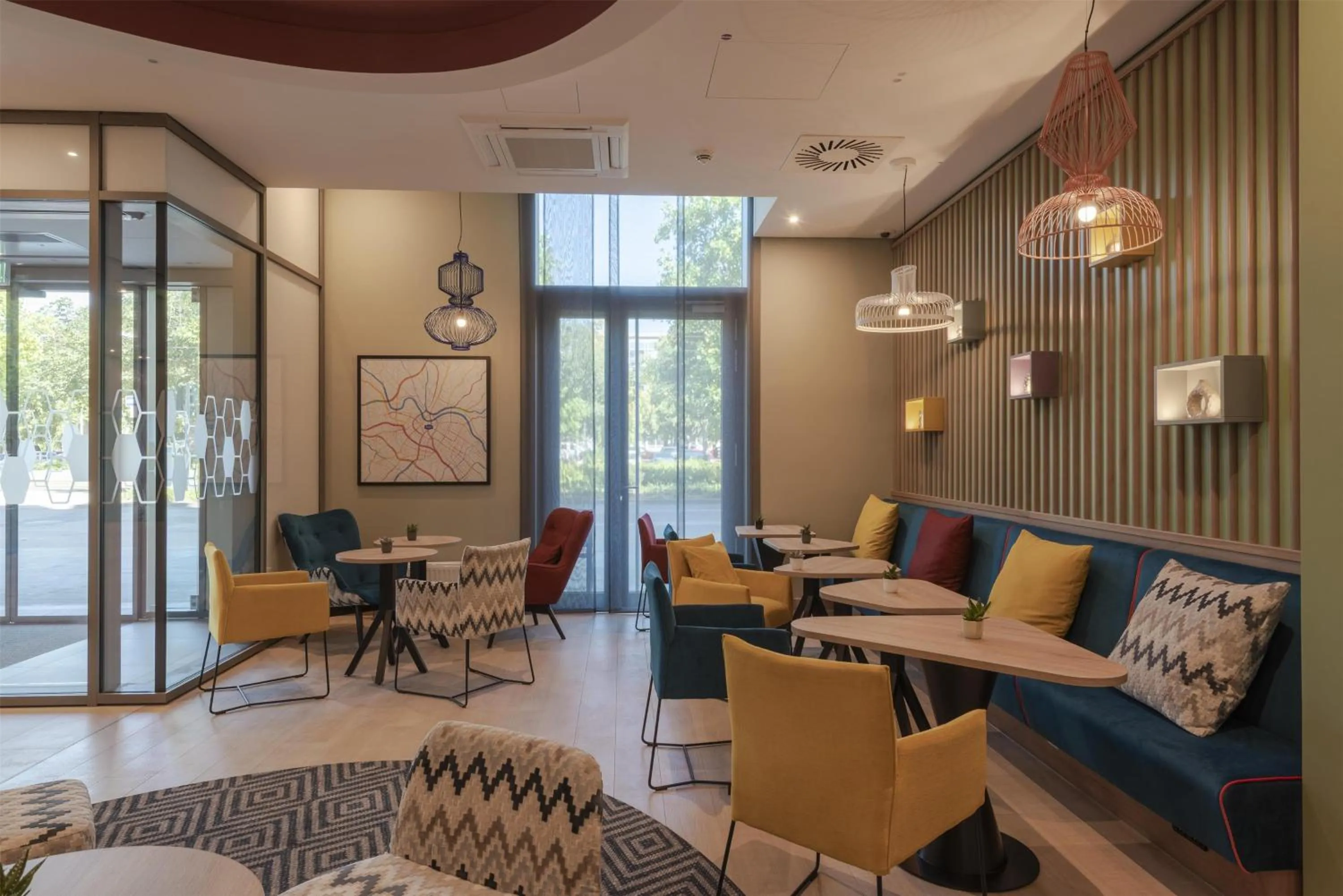 Lobby or reception in Hampton By Hilton Dresden City Centre