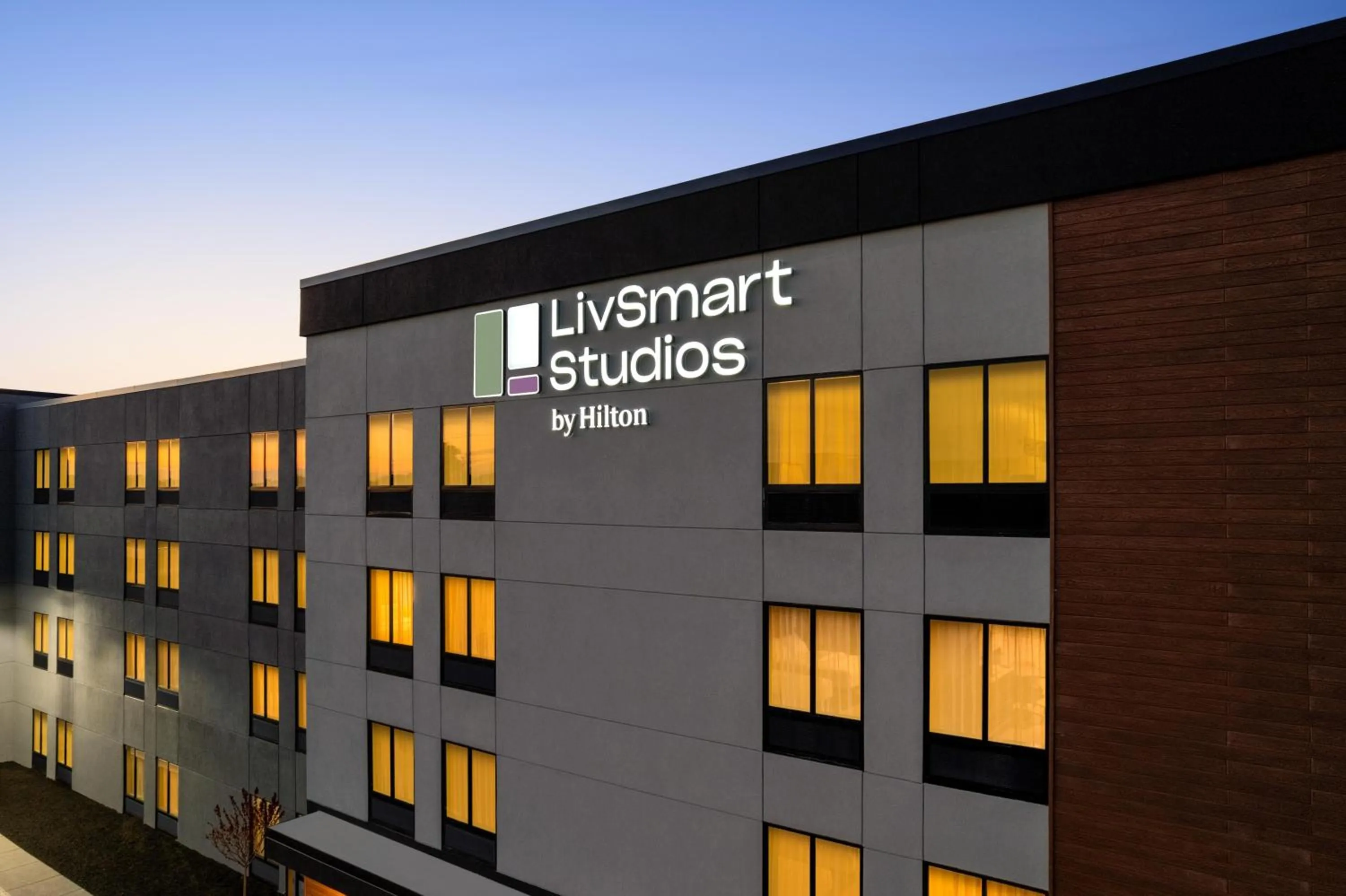 Property building in LivSmart Studios By Hilton Kokomo