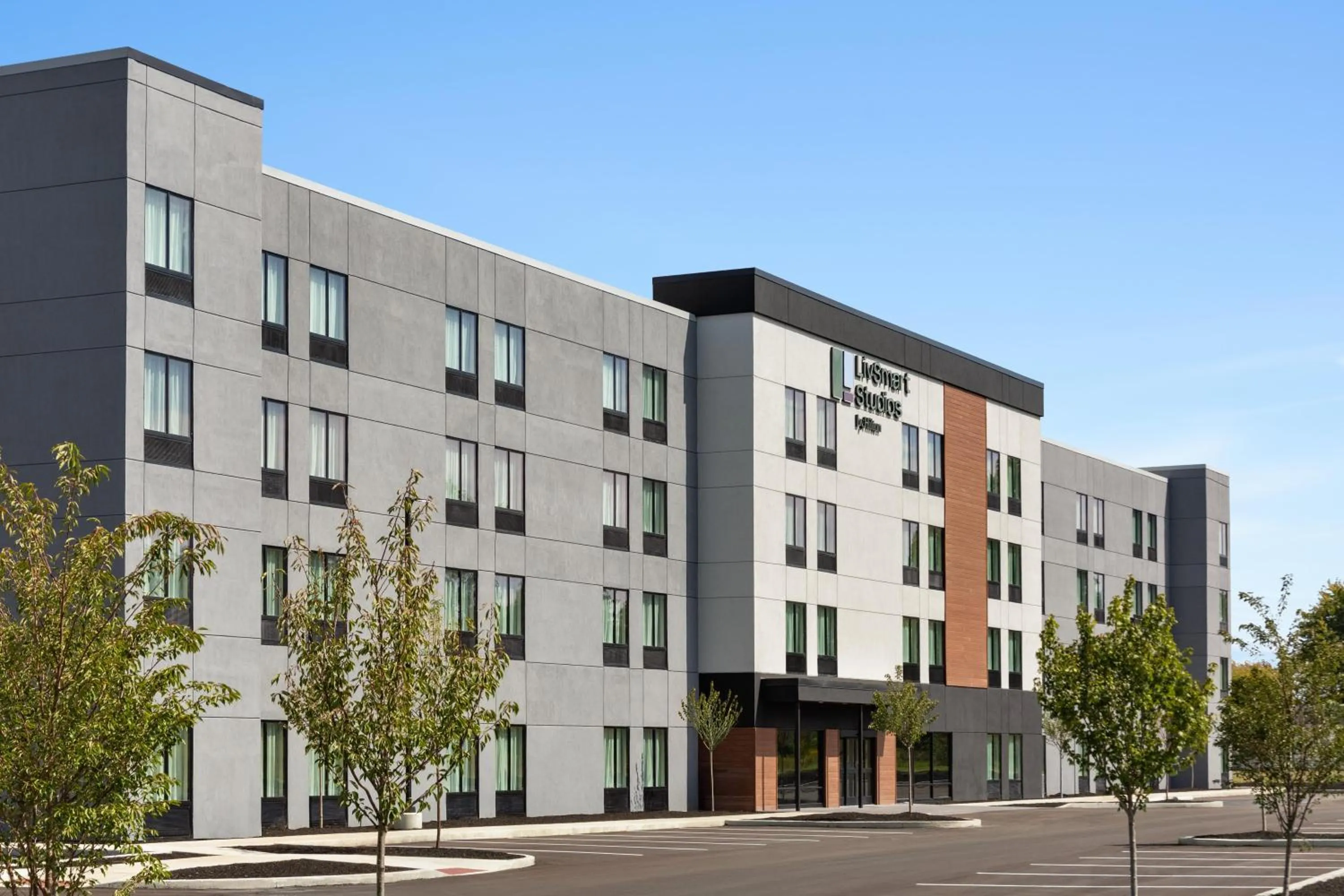 Property building in LivSmart Studios By Hilton Kokomo