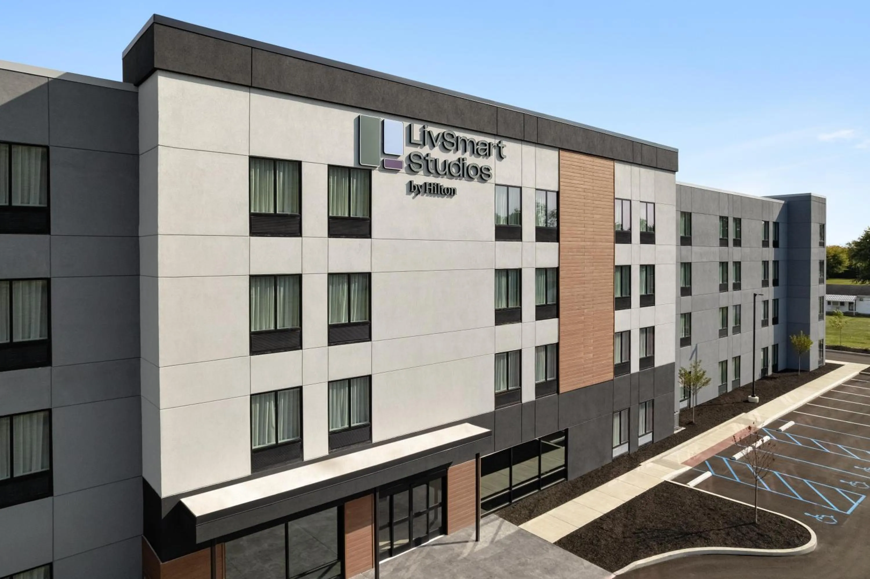 Property building in LivSmart Studios By Hilton Kokomo