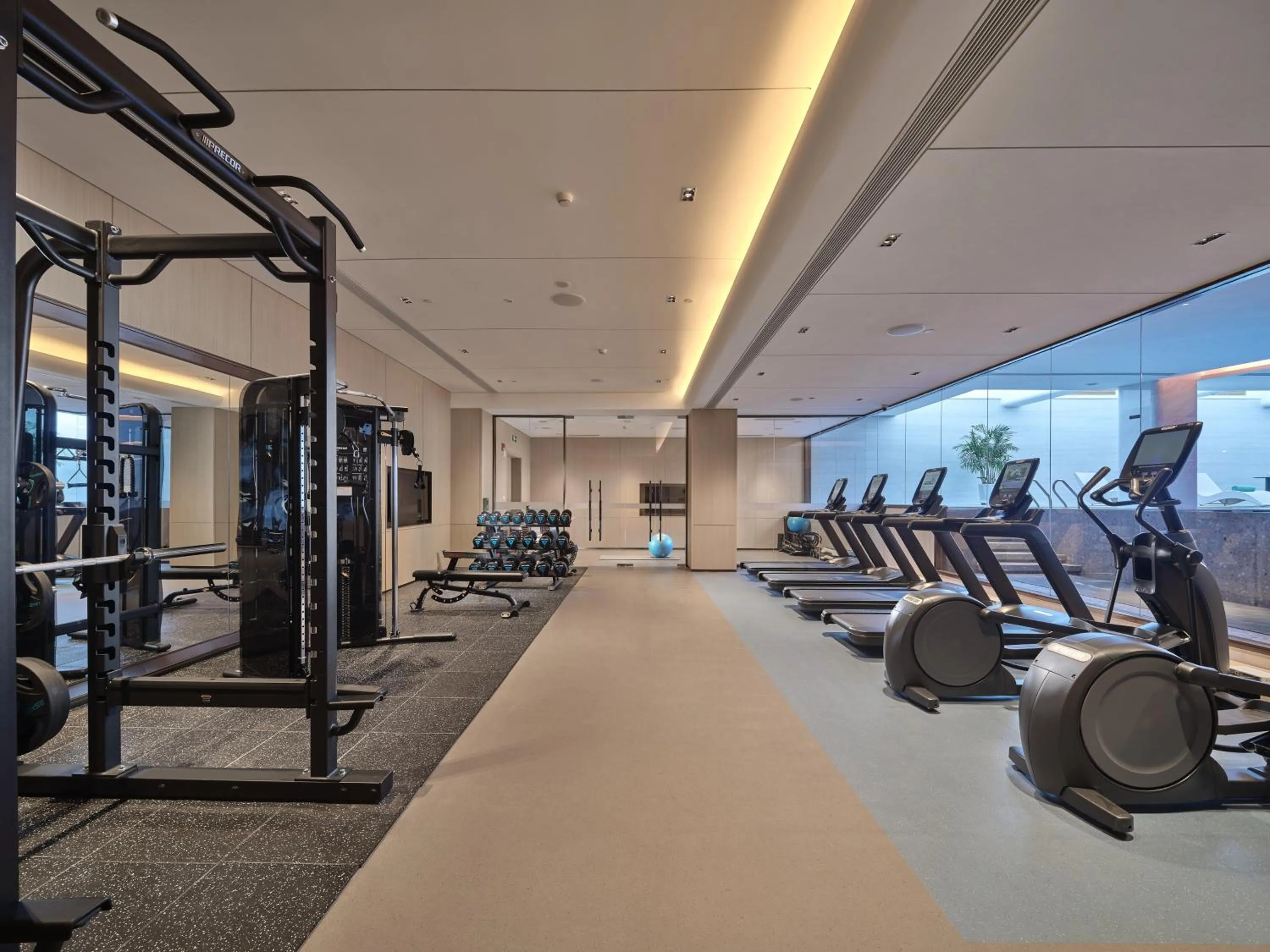 Fitness centre/facilities in Doubletree By Hilton Yanji