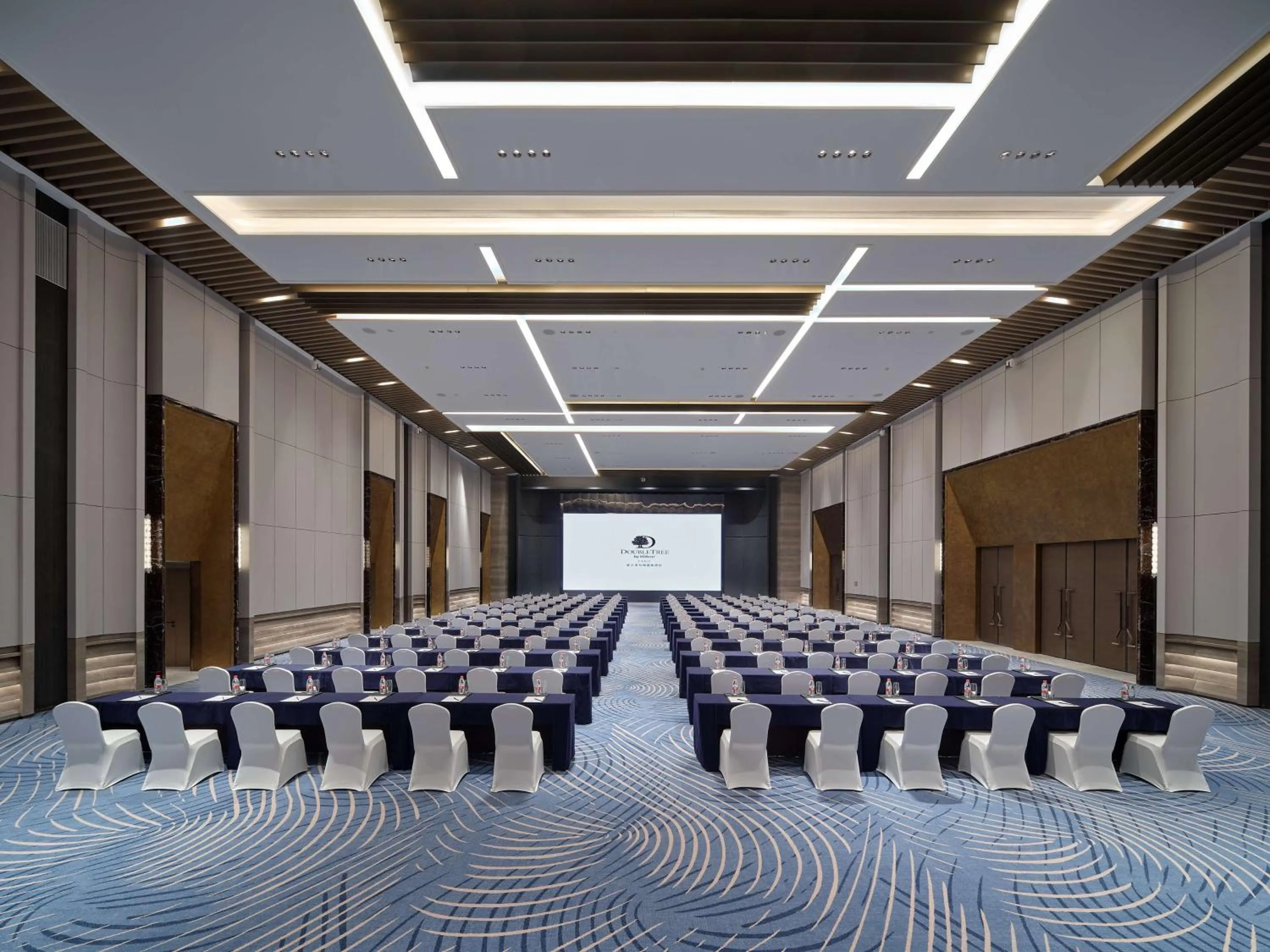 Meeting/conference room in Doubletree By Hilton Yanji