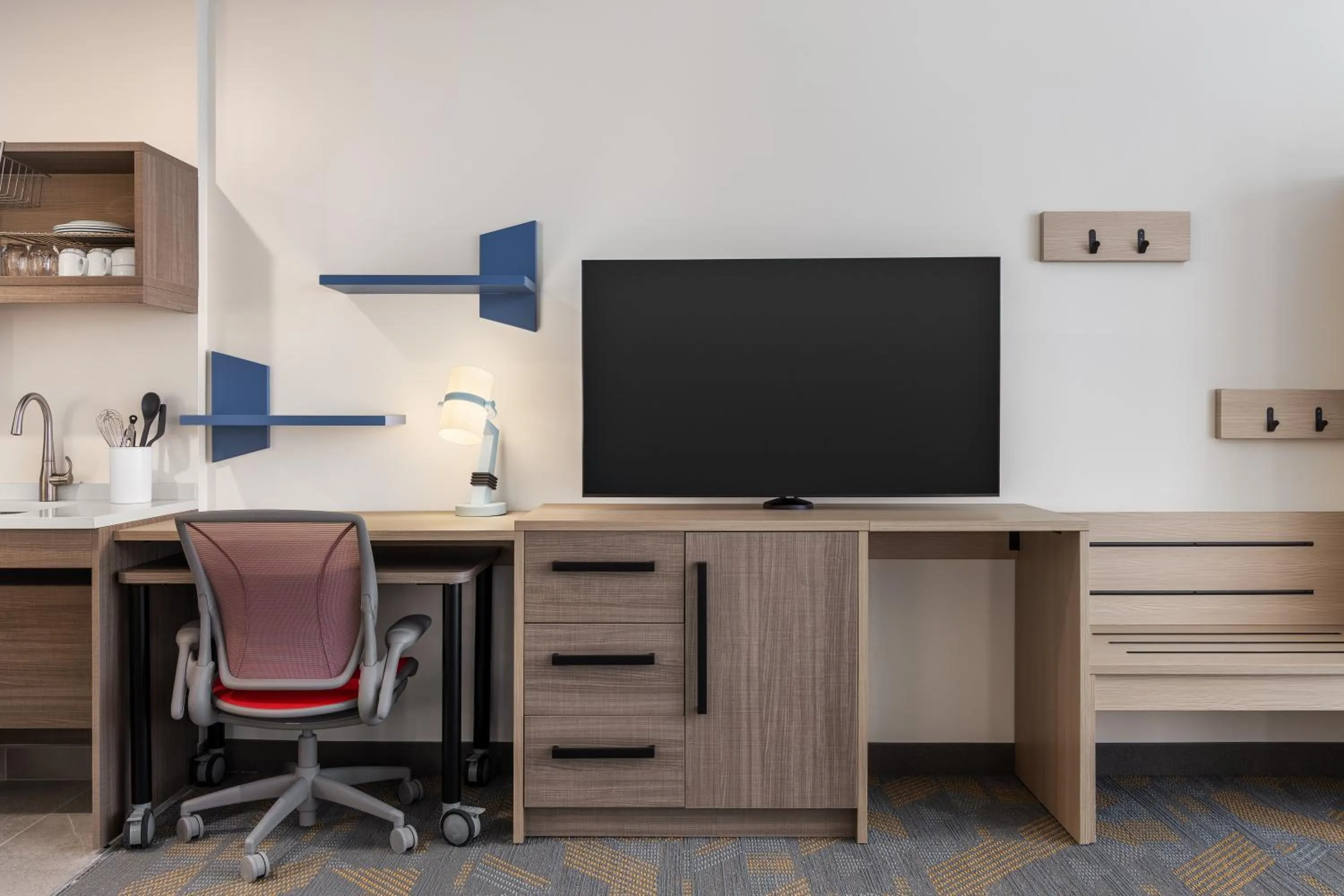 TV and multimedia in Home2 Suites By Hilton Vaughan Toronto On