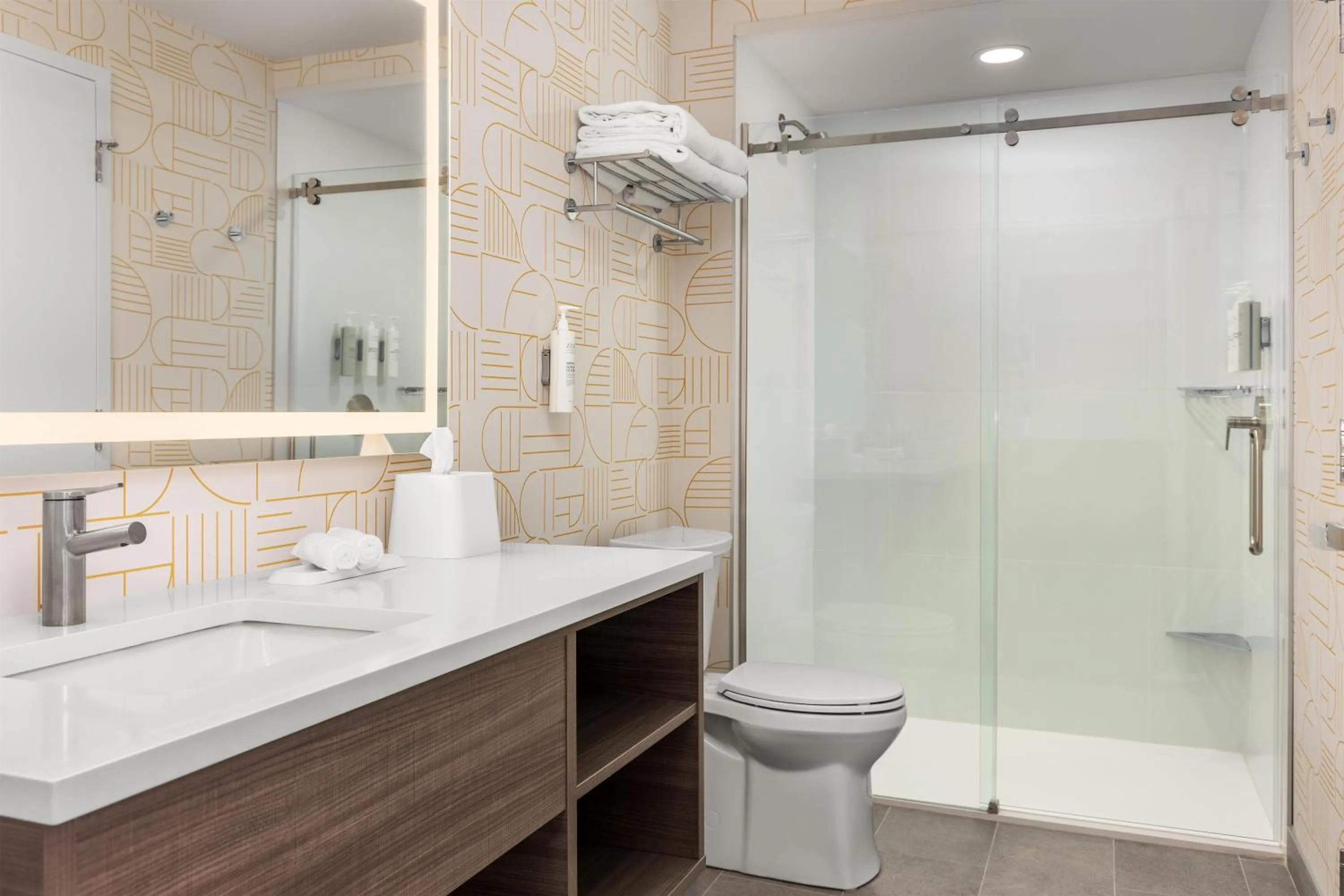 Bathroom in Home2 Suites By Hilton Vaughan Toronto On