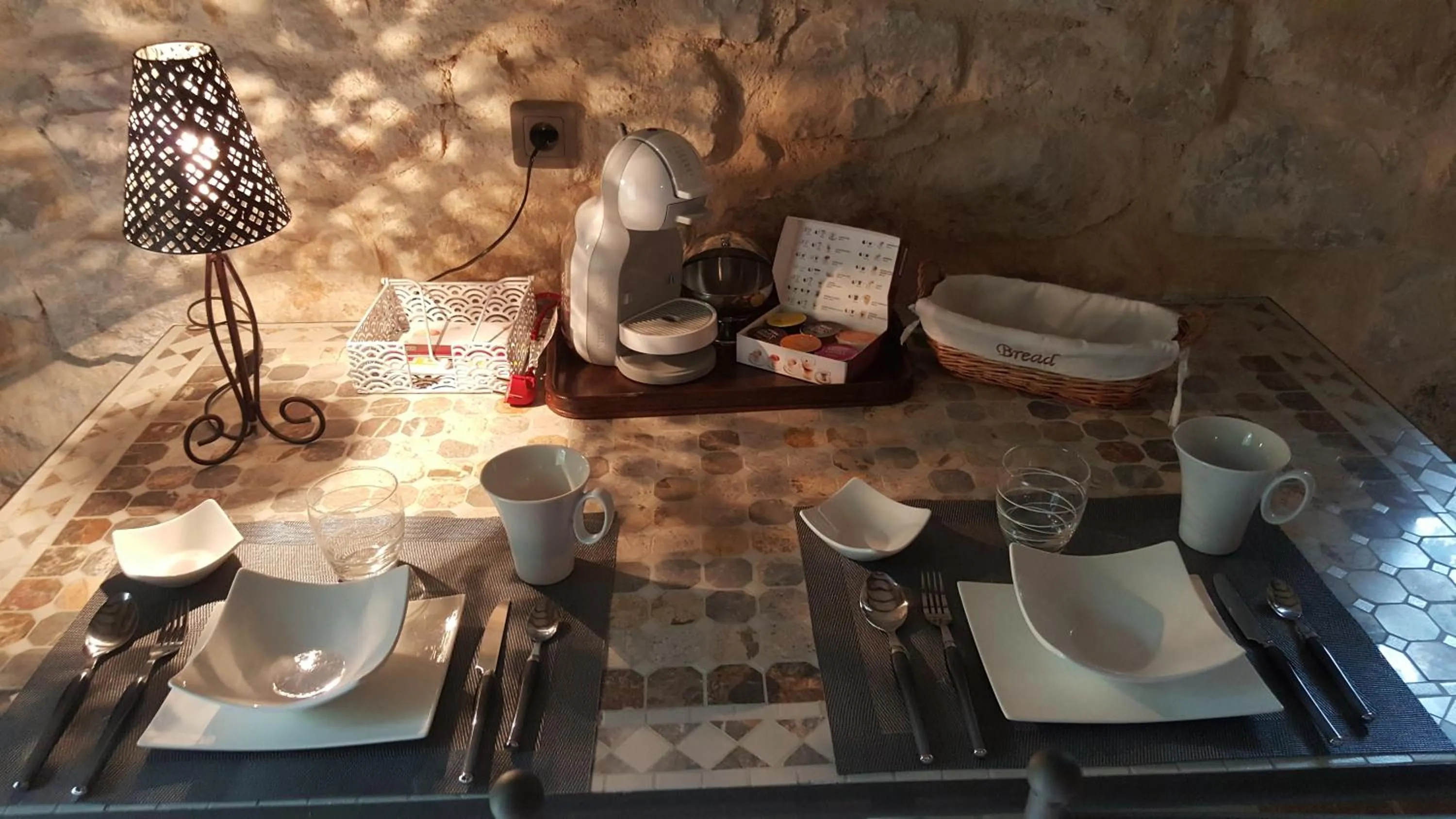 Coffee/tea facilities in Le Donjon des Combes et son Spa
