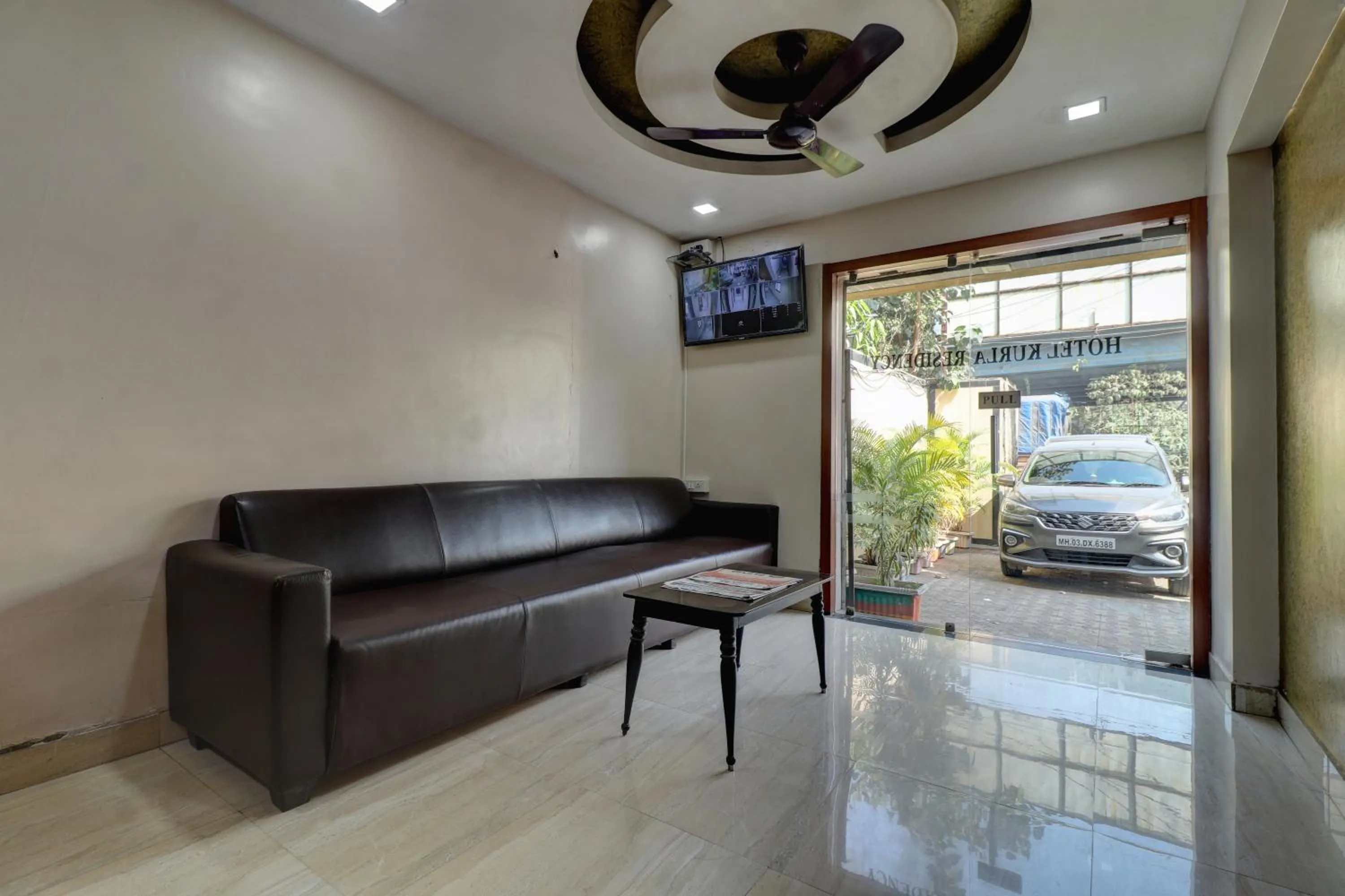 Lobby or reception in Hotel Kurla Residency