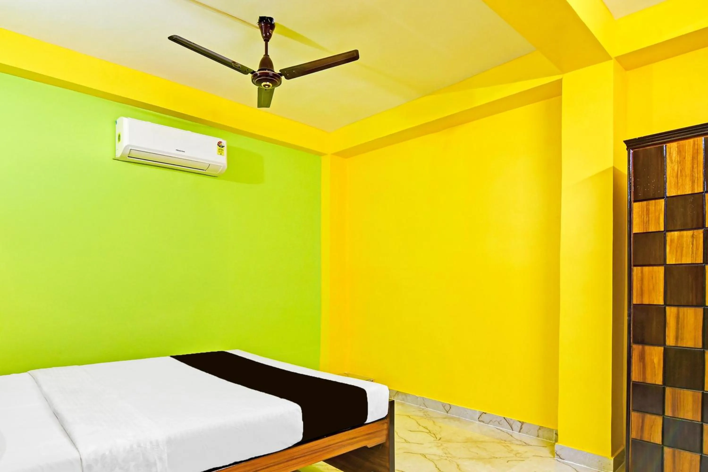 Super Hotel O Kabardanga More Kolkata Formerly Royal Crown Banquet