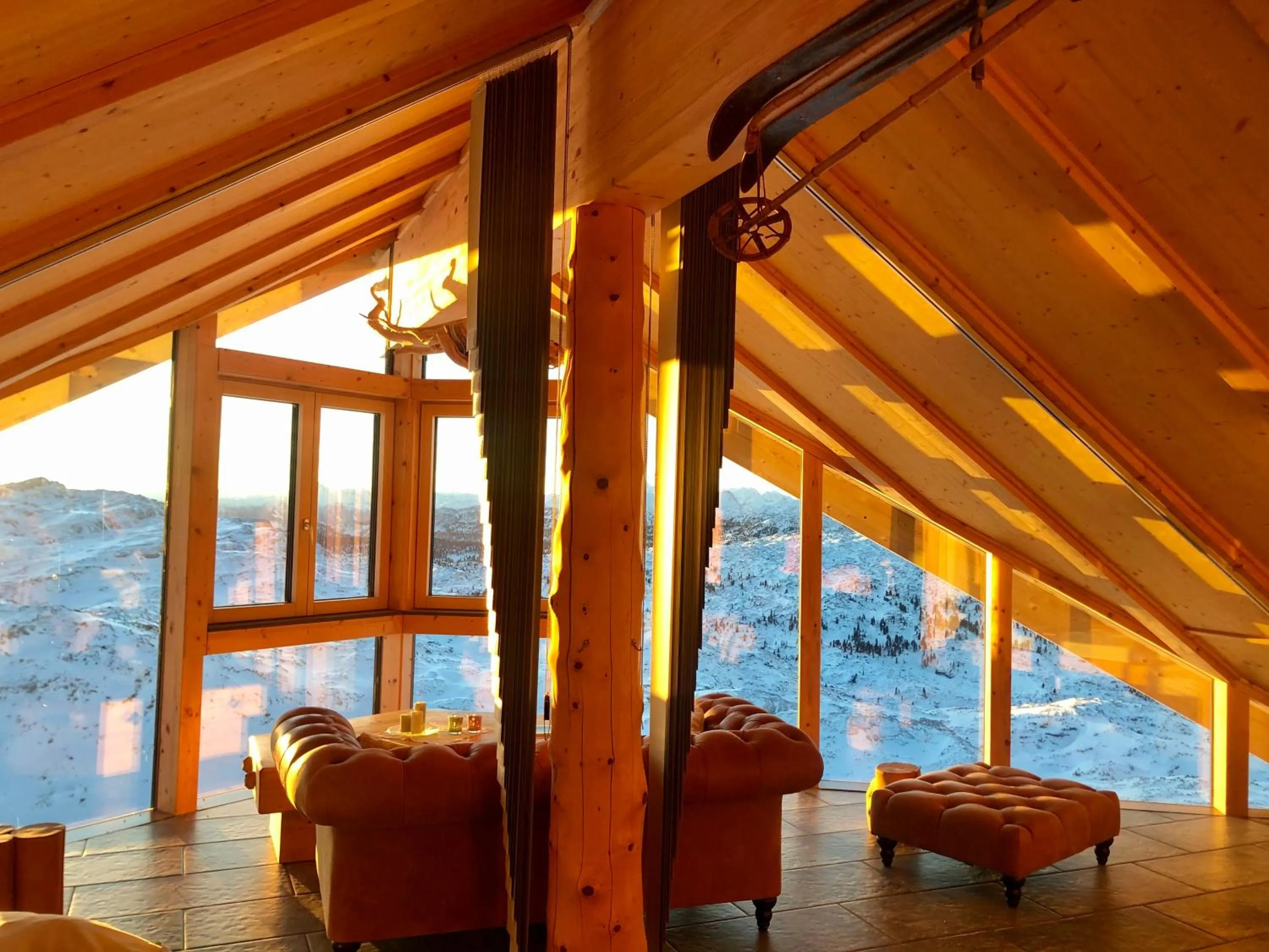 Photo of the whole room in Lodge am Krippenstein