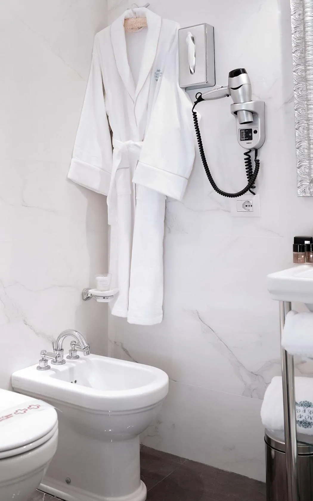 Bathroom in Piazza di Spagna Suite de Charme