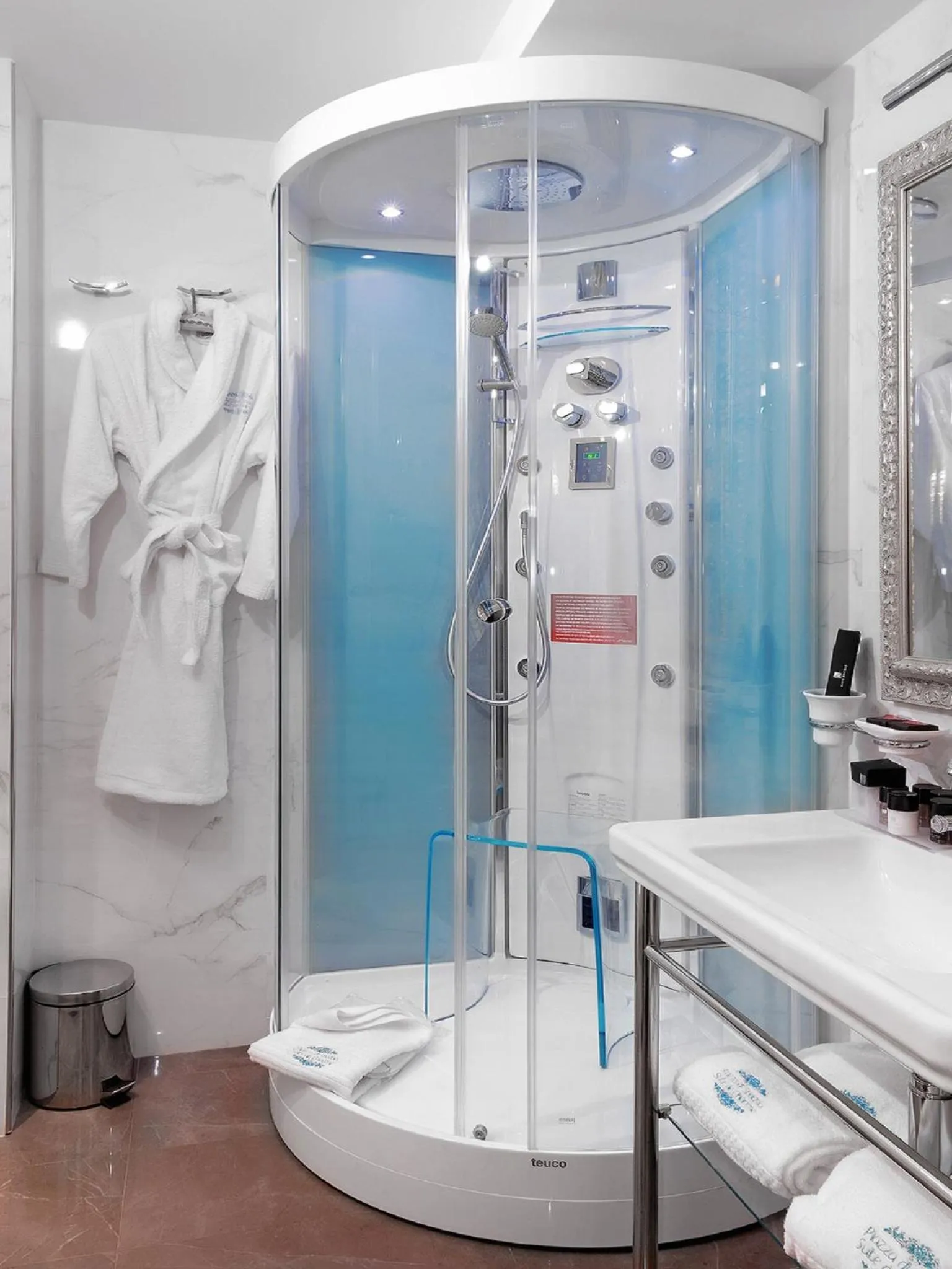 Bathroom in Piazza di Spagna Suite de Charme