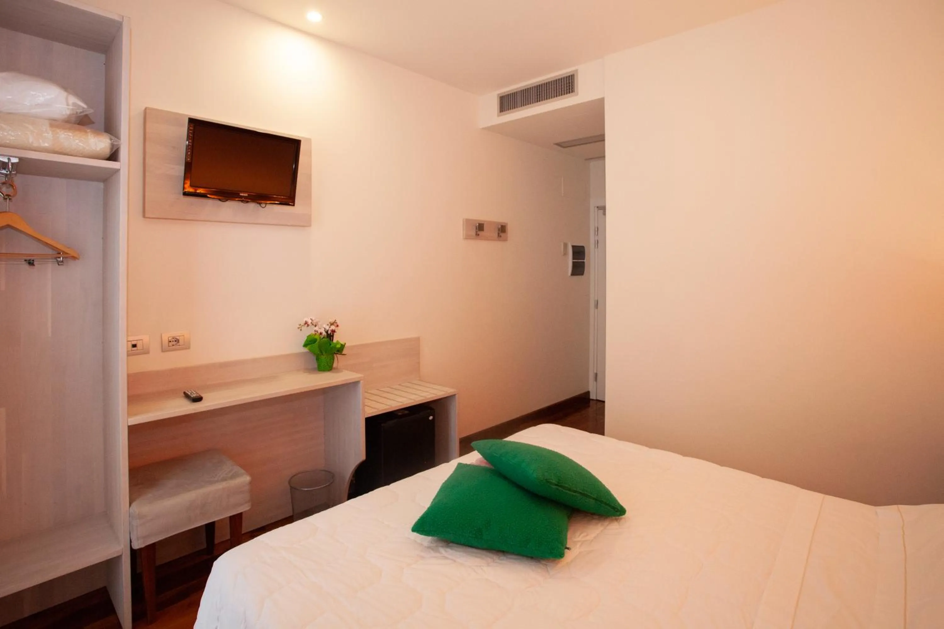 Bed in Hotel Giardino