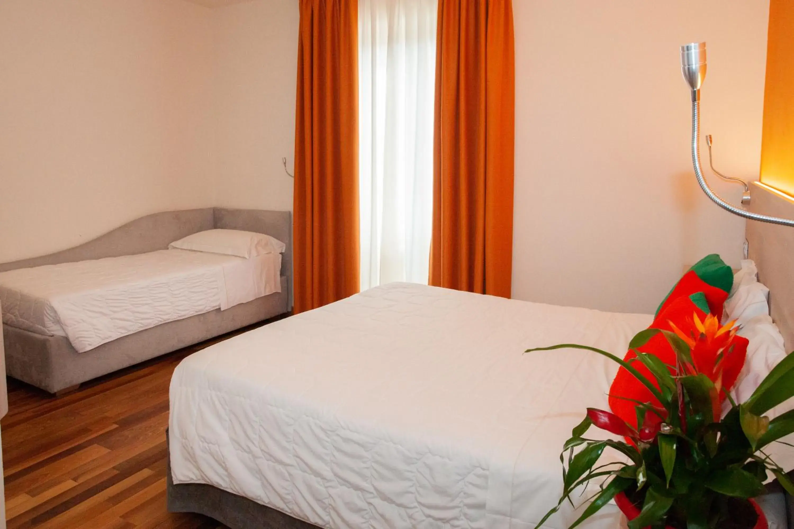 Triple Room - single occupancy - Disability Access in Hotel Giardino Triple Room - single occupancy - Disability Access in Hotel Giardino