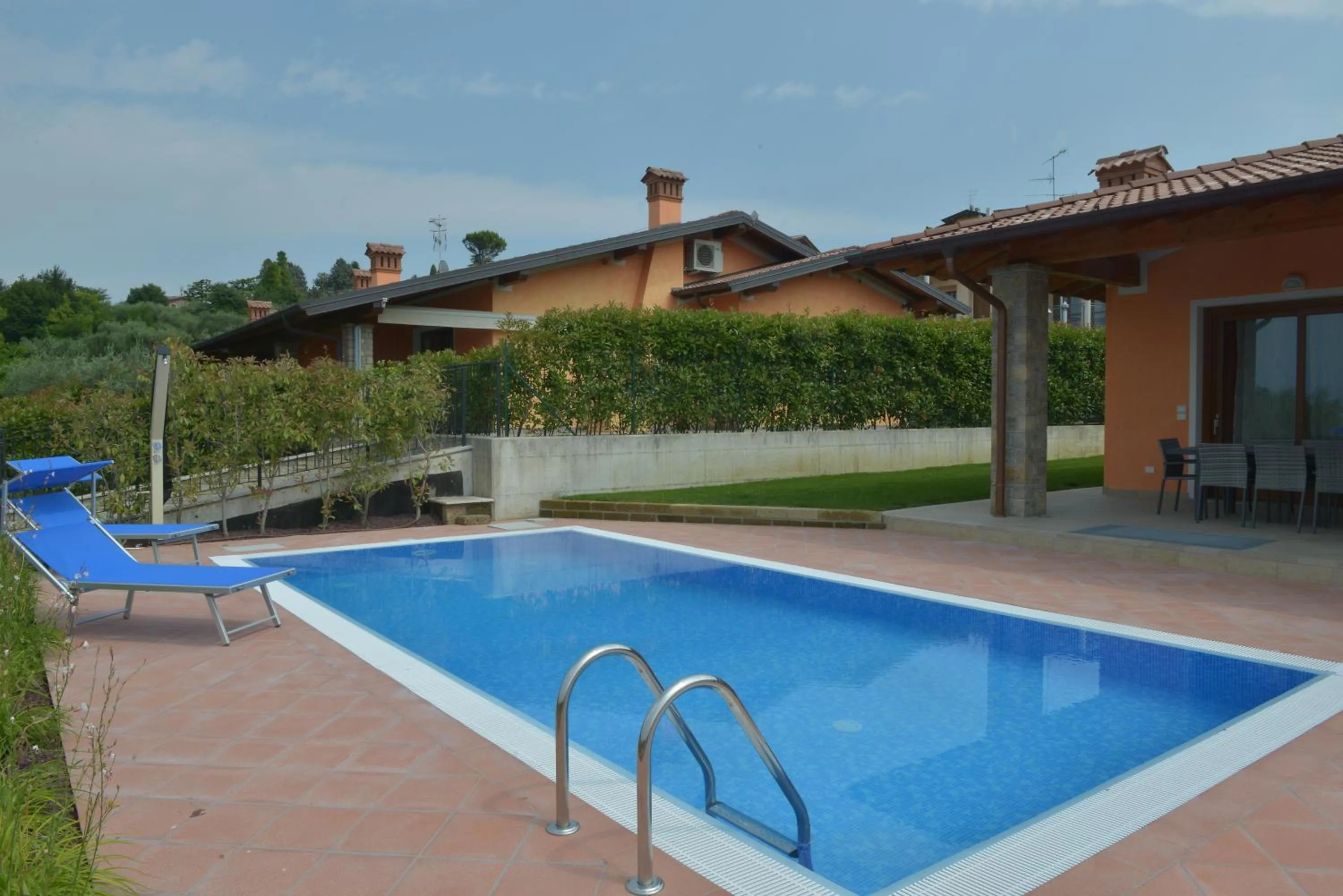 Swimming pool in Villa Artemia