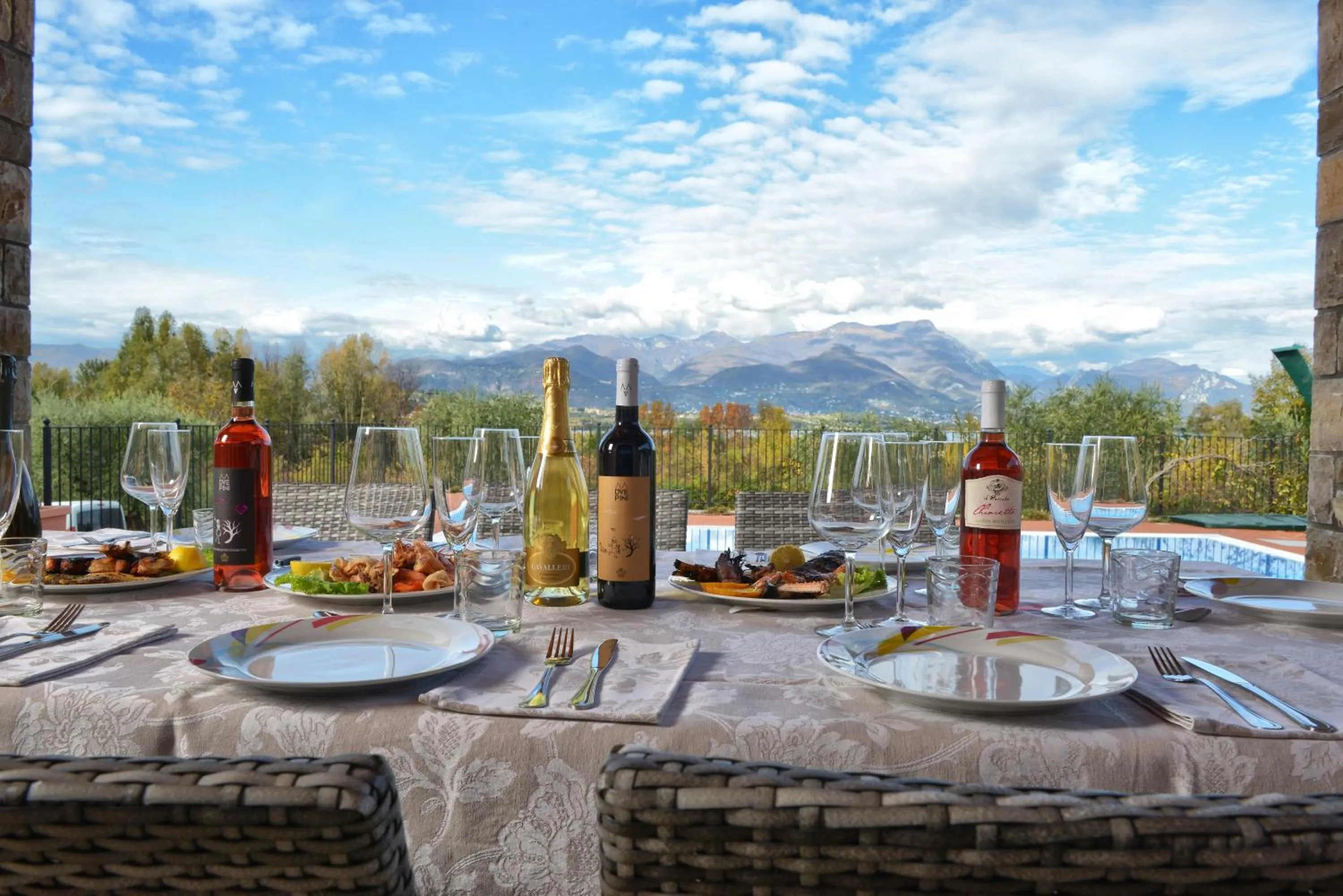 Food in Villa Artemia