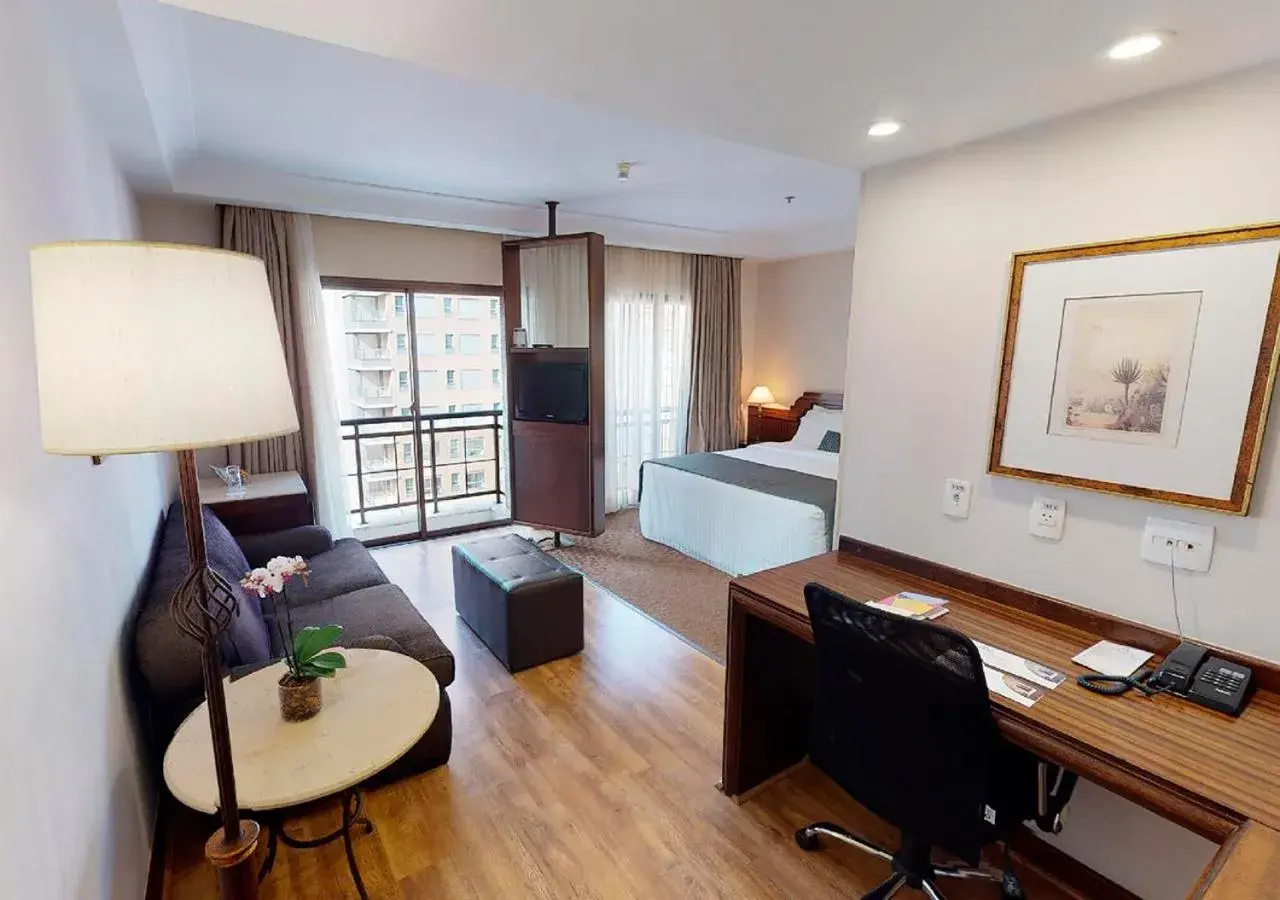 Queen Suite - single occupancy in Estanplaza Paulista Queen Suite - single occupancy in Estanplaza Paulista
