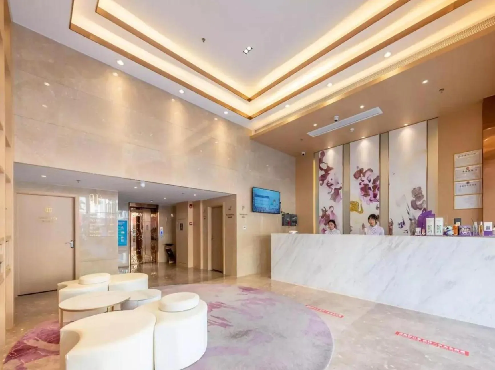 Lavande Hotel Shenzhen International Convention and Exhibition Center Fuhai West Subway Station