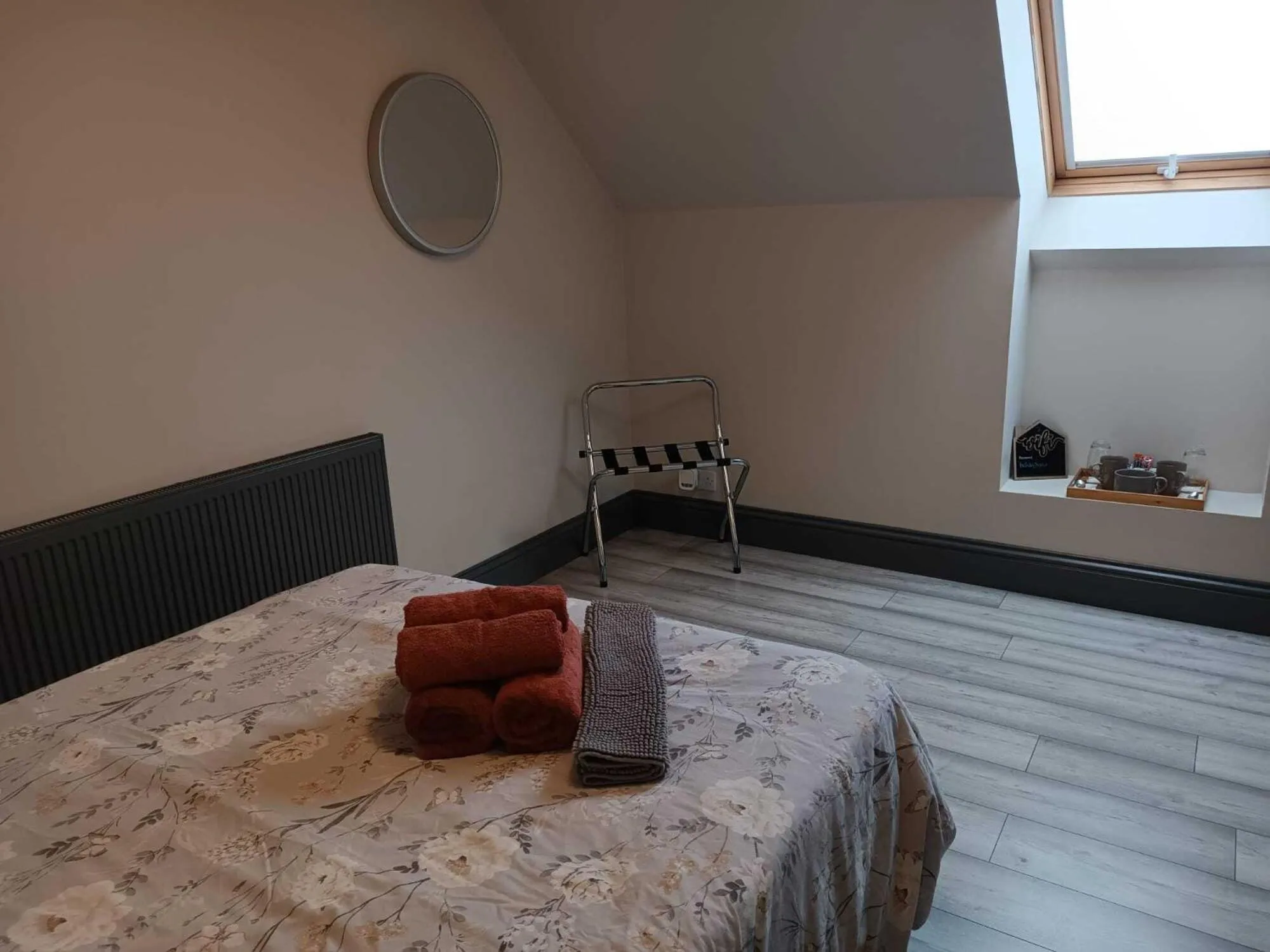 Bedroom, Bed in Woodgrove Holiday Homes