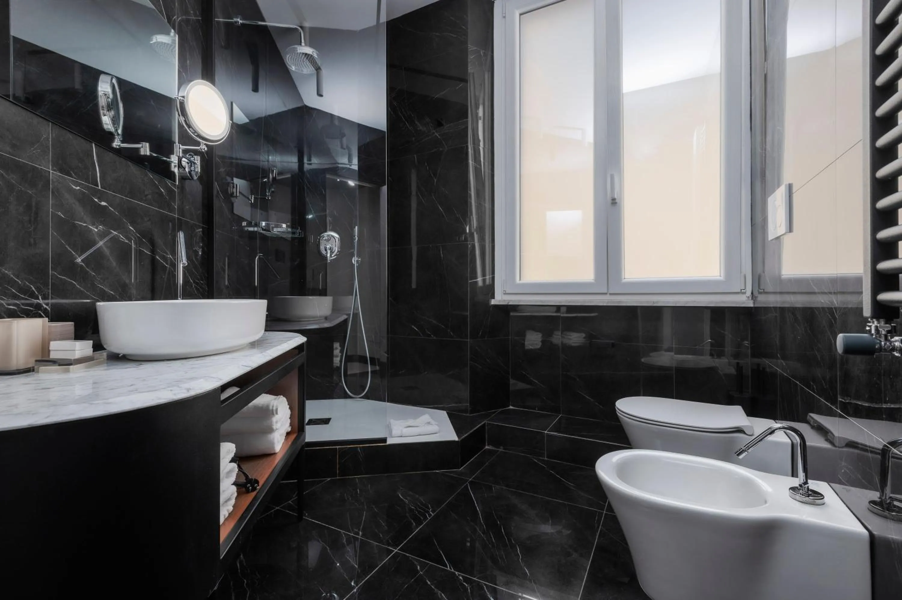 Bathroom in Hotel Valeri