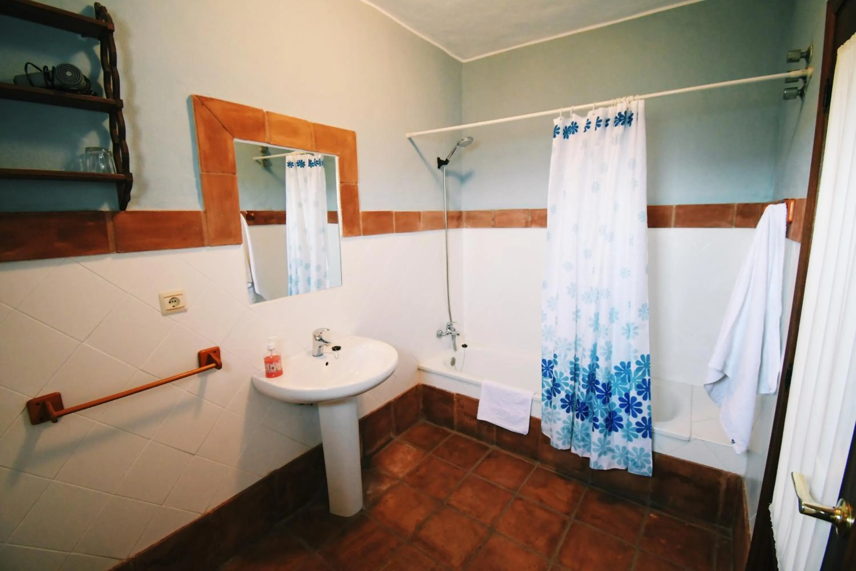 Bathroom in Hotel Almejí