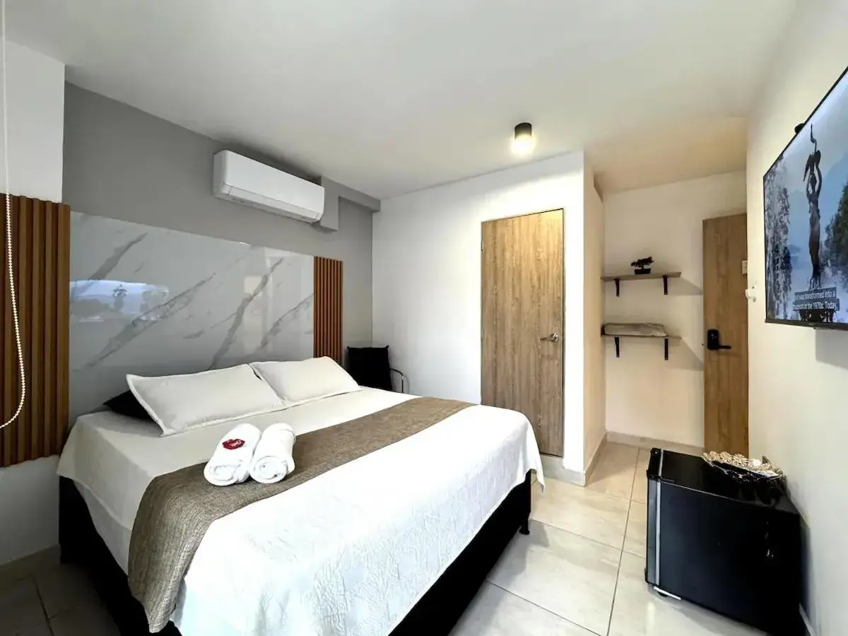 Deluxe Queen Room - single occupancy in Urbanity Living Deluxe Queen Room - single occupancy in Urbanity Living