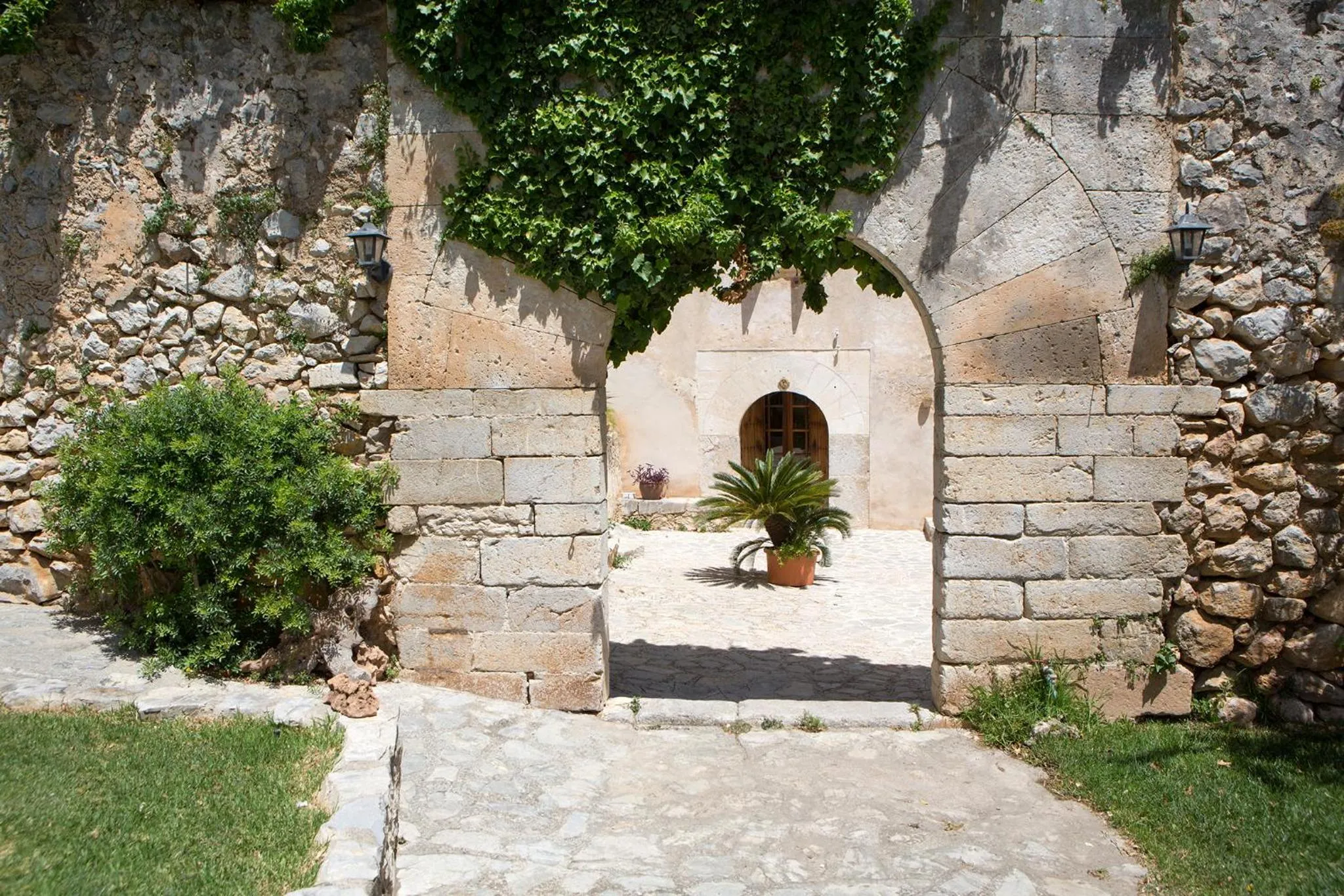 Facade/entrance in Ca'n Beneït