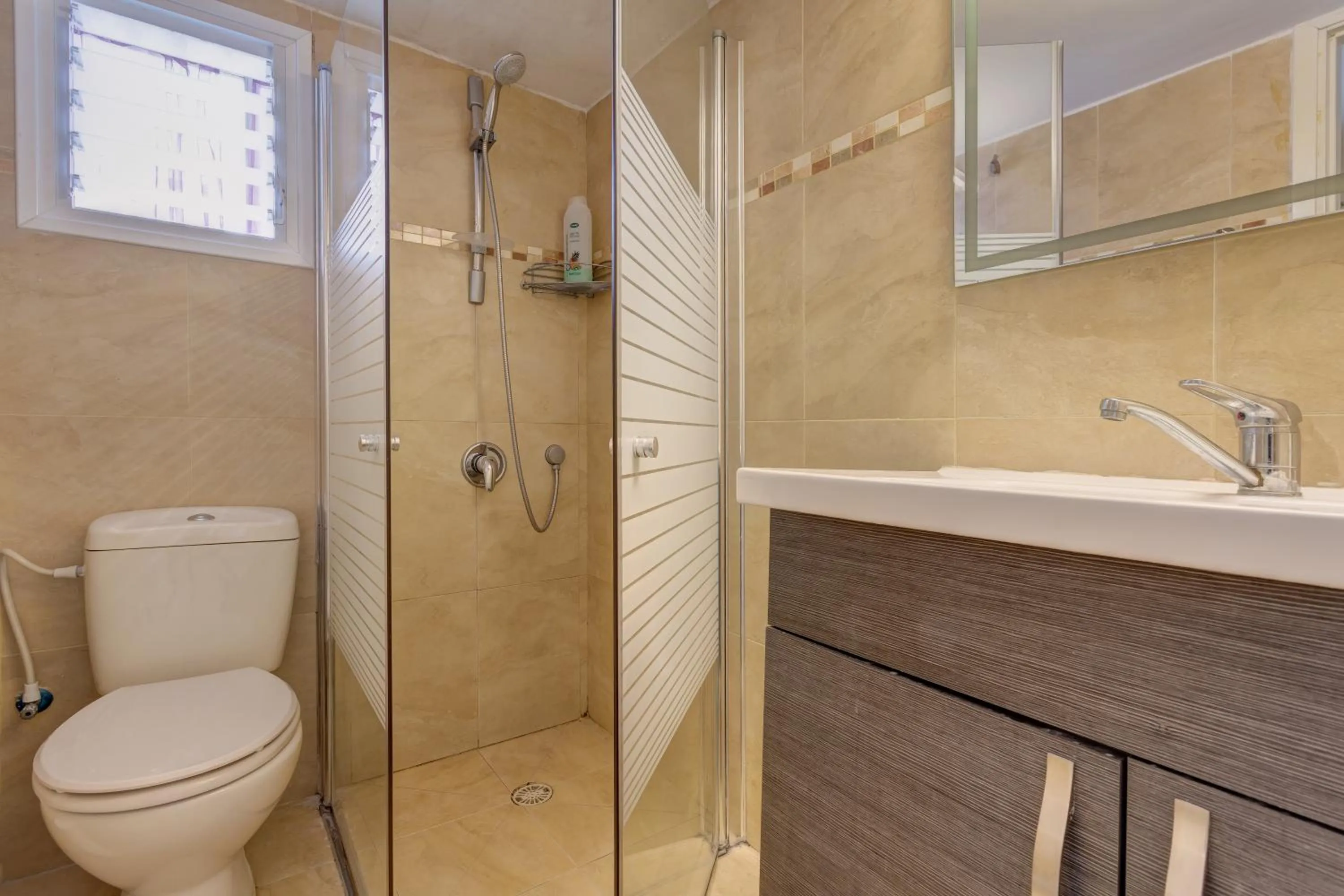 Bathroom in Colony Suites- Hananya St.