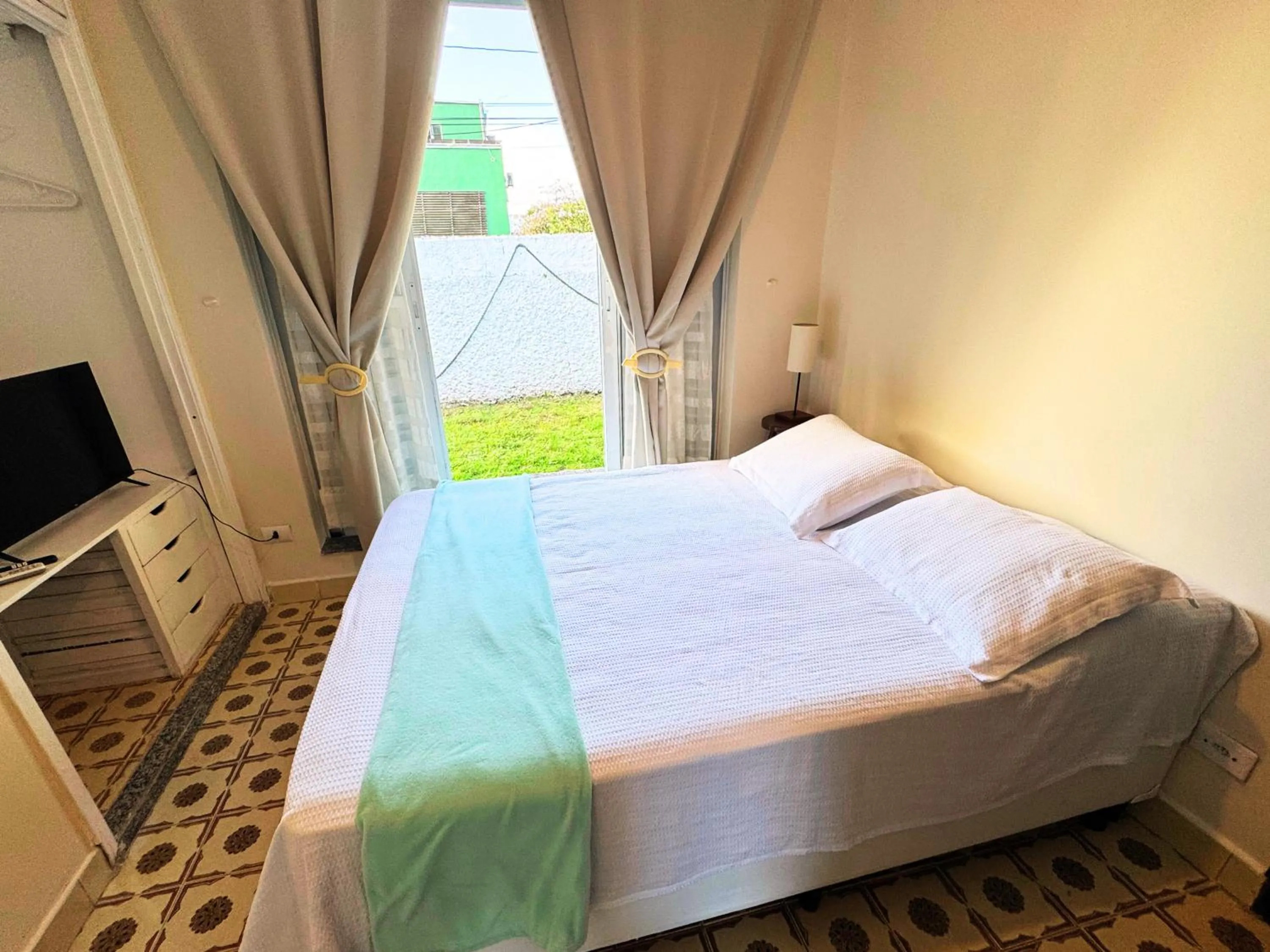 Bed in Tombo Beach Yoga Bem-estar