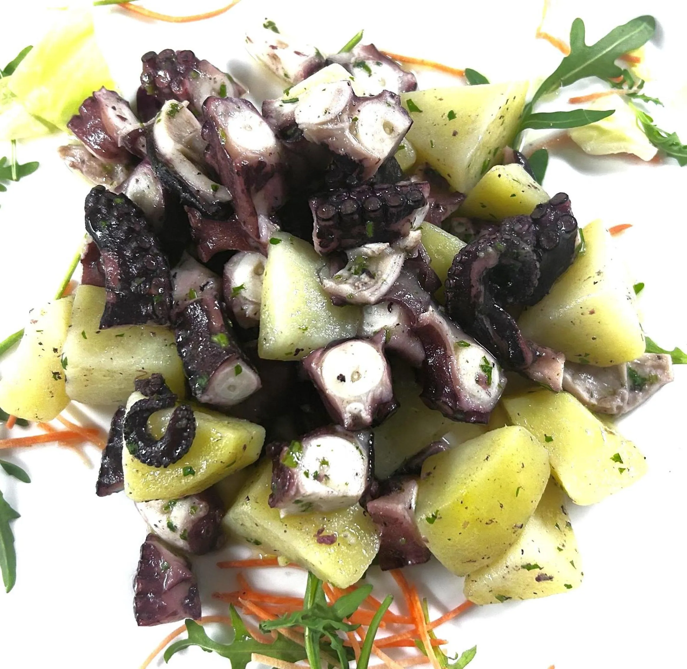 Food in La Perla Hotel