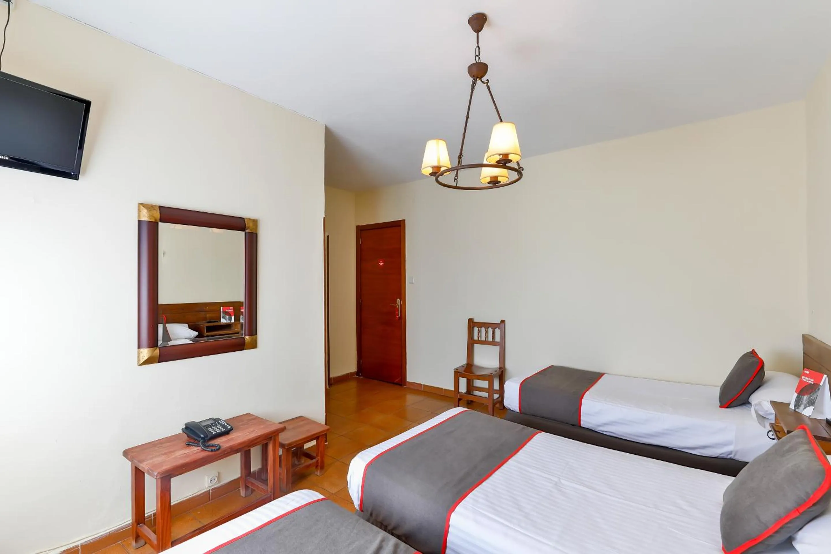 Photo of the whole room, Bed in Hotel Mavi