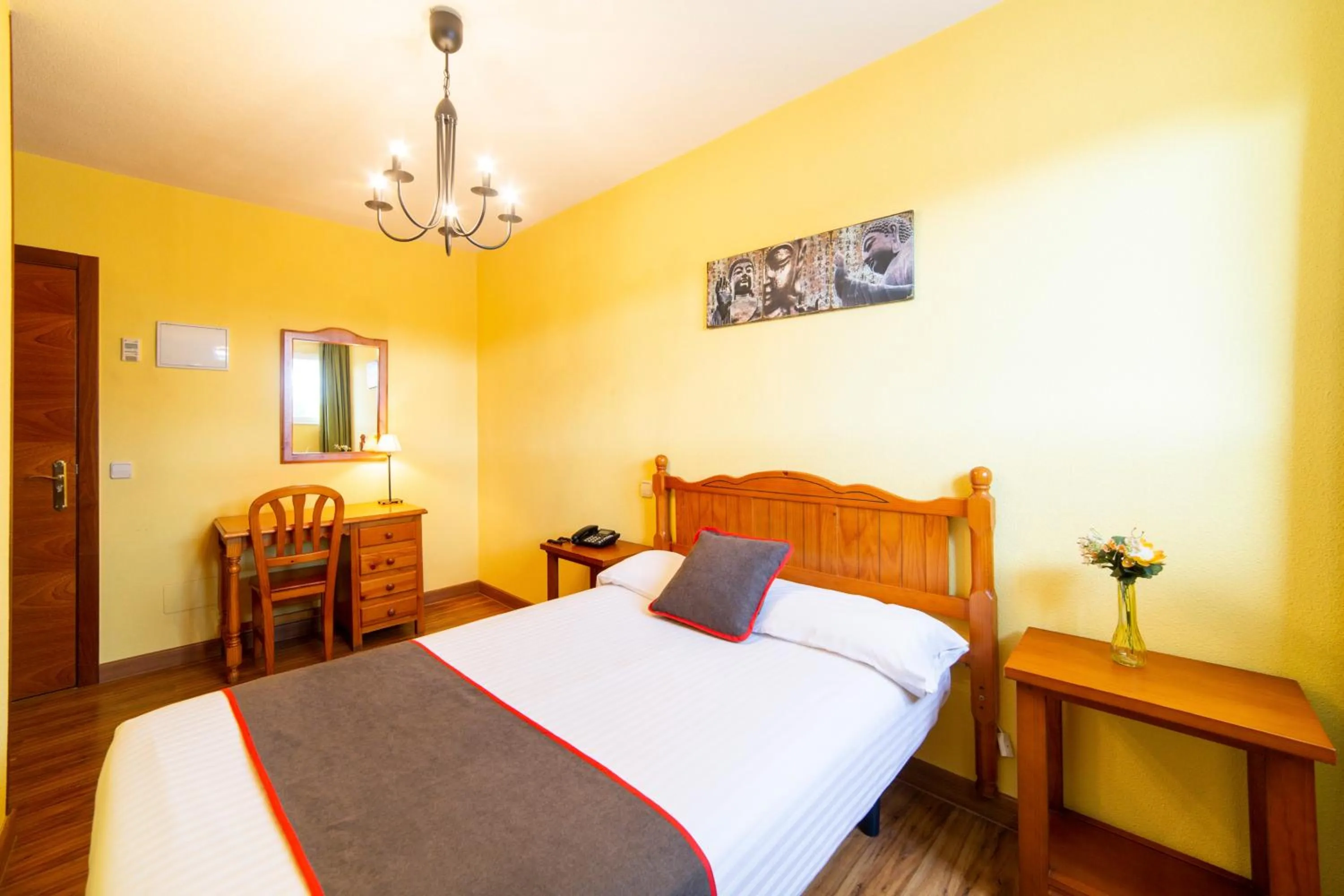 Photo of the whole room, Bed in Hotel Mavi