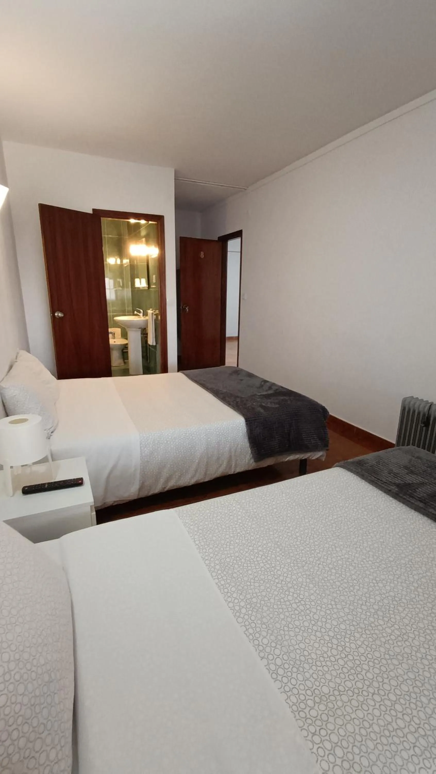 Bedroom, Bed in Residencial S. Gião