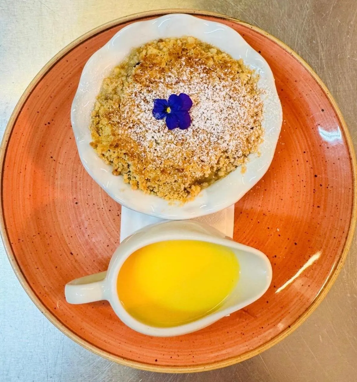 Restaurant/places to eat in The Kings Arms Hotel