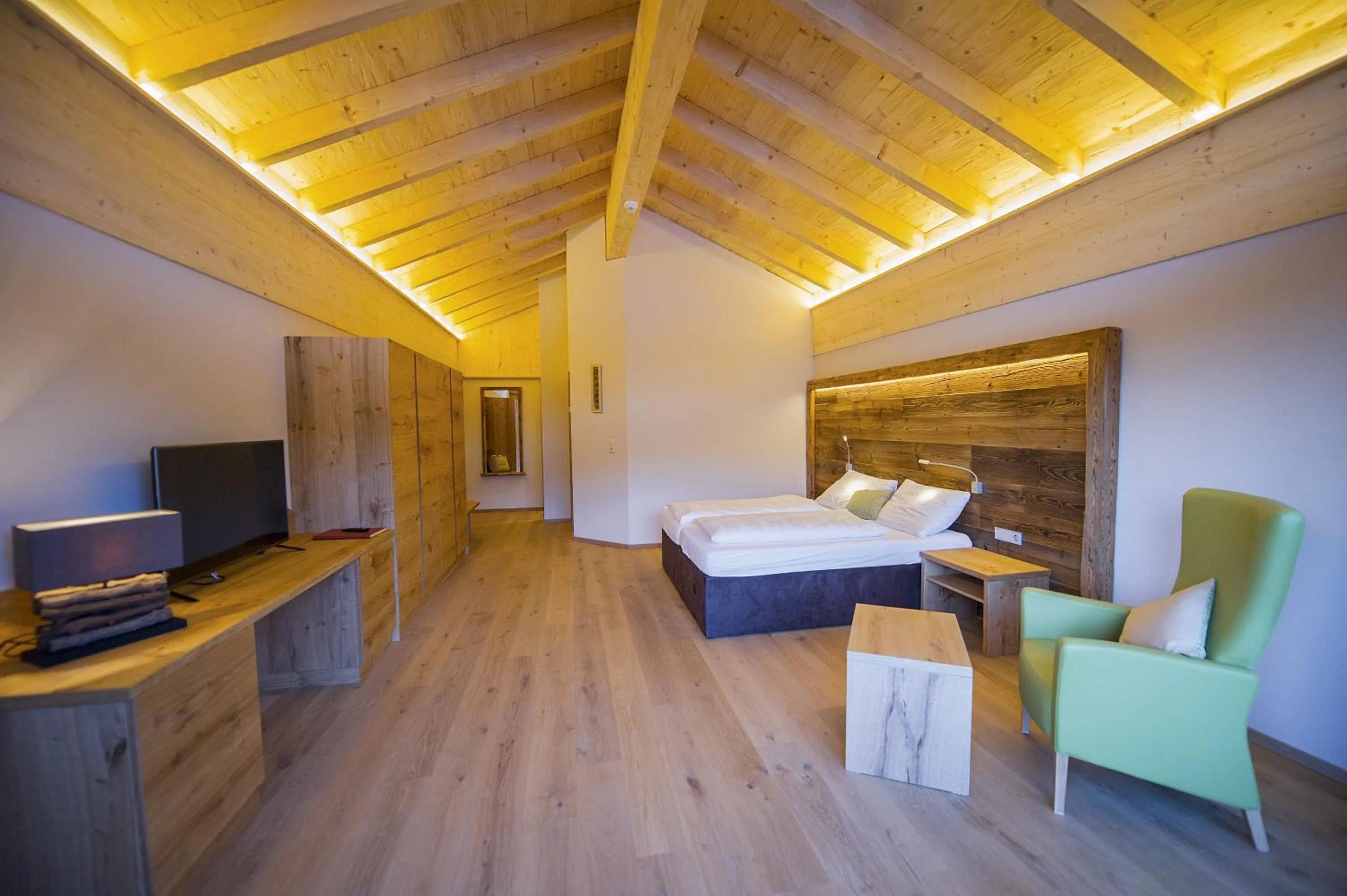 Photo of the whole room, Bed in Franzlhof