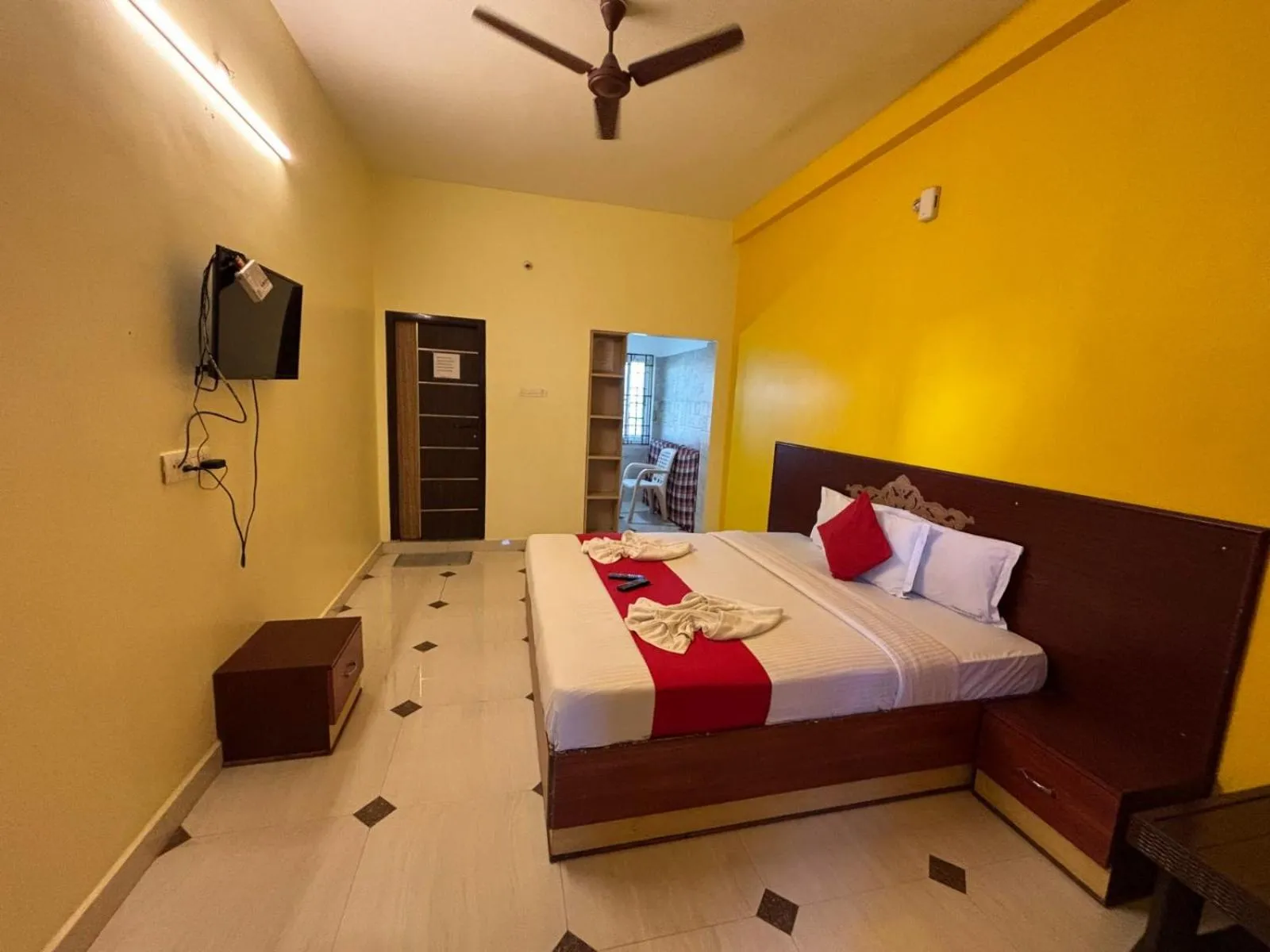 Double Room - single occupancy in Subam Hill Resort