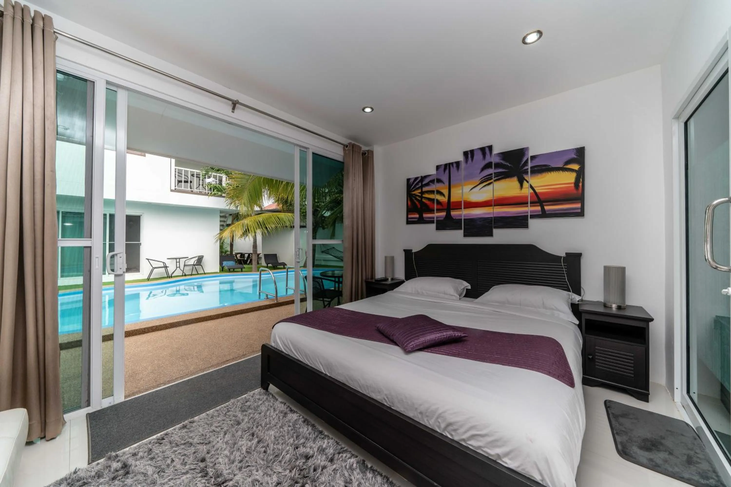 Photo of the whole room, Bed in Coconut Palms