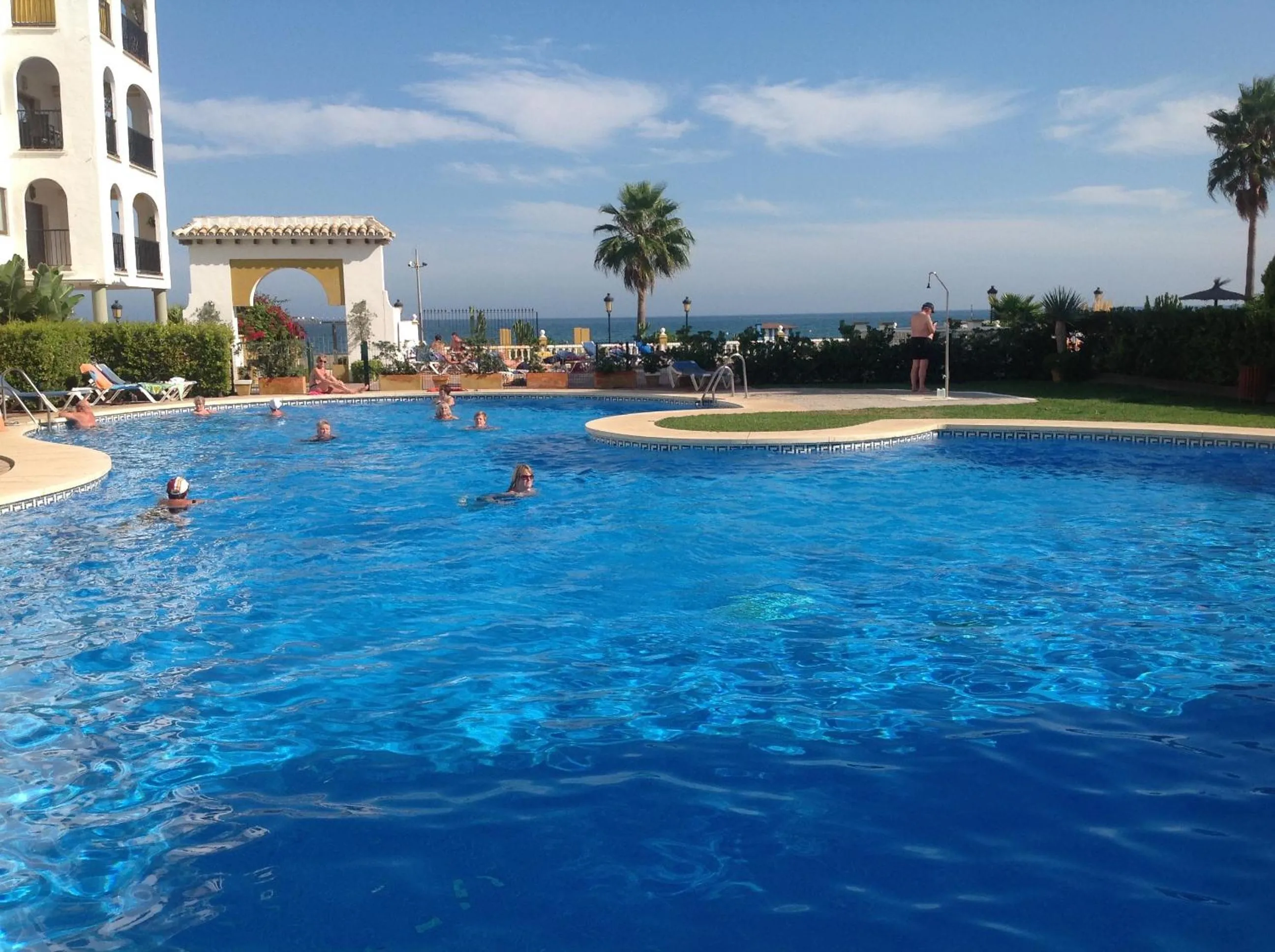 Property building in Beach Apartment Marina Duquesa