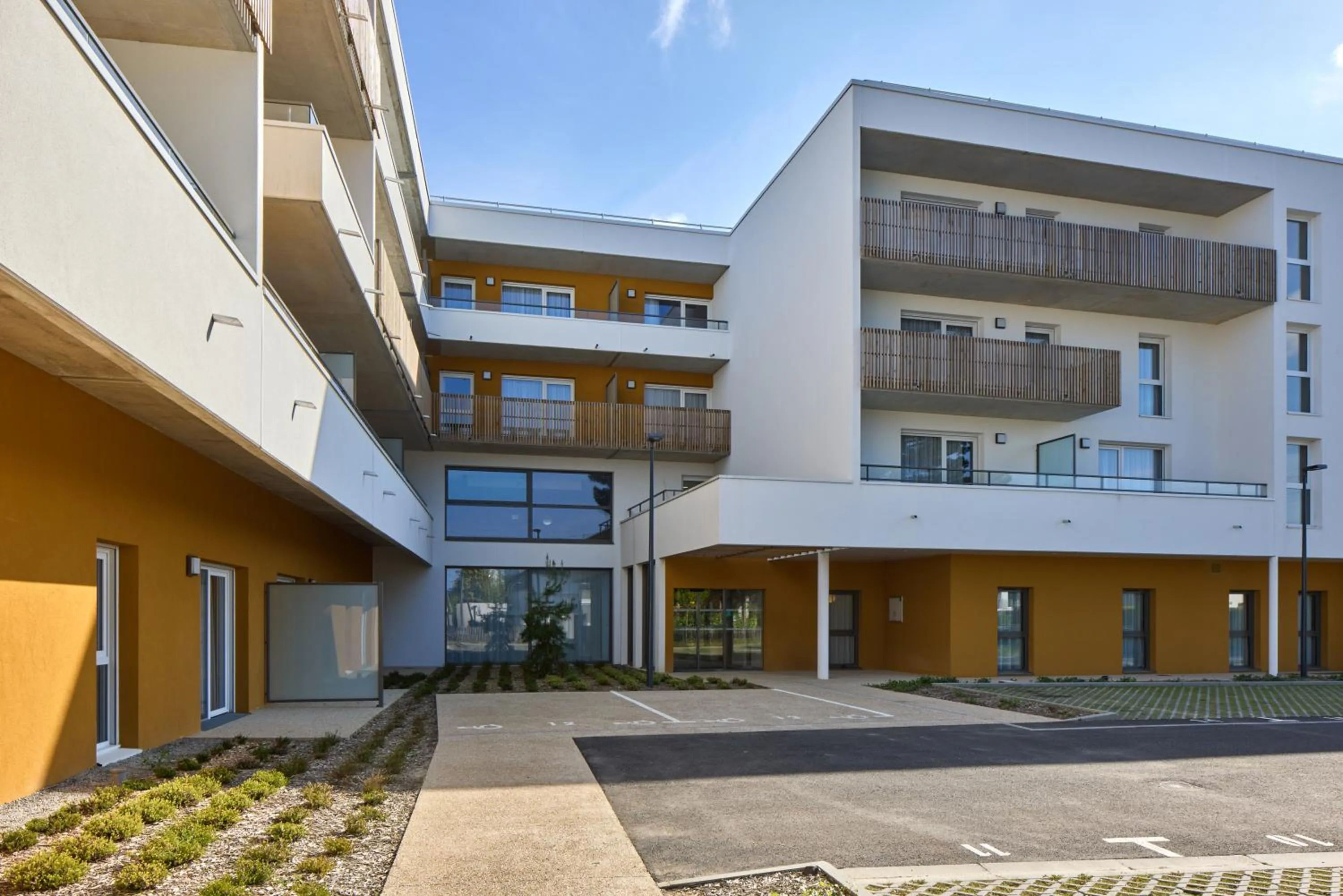 Property building in Zenitude Quality Aparthotel Plerin