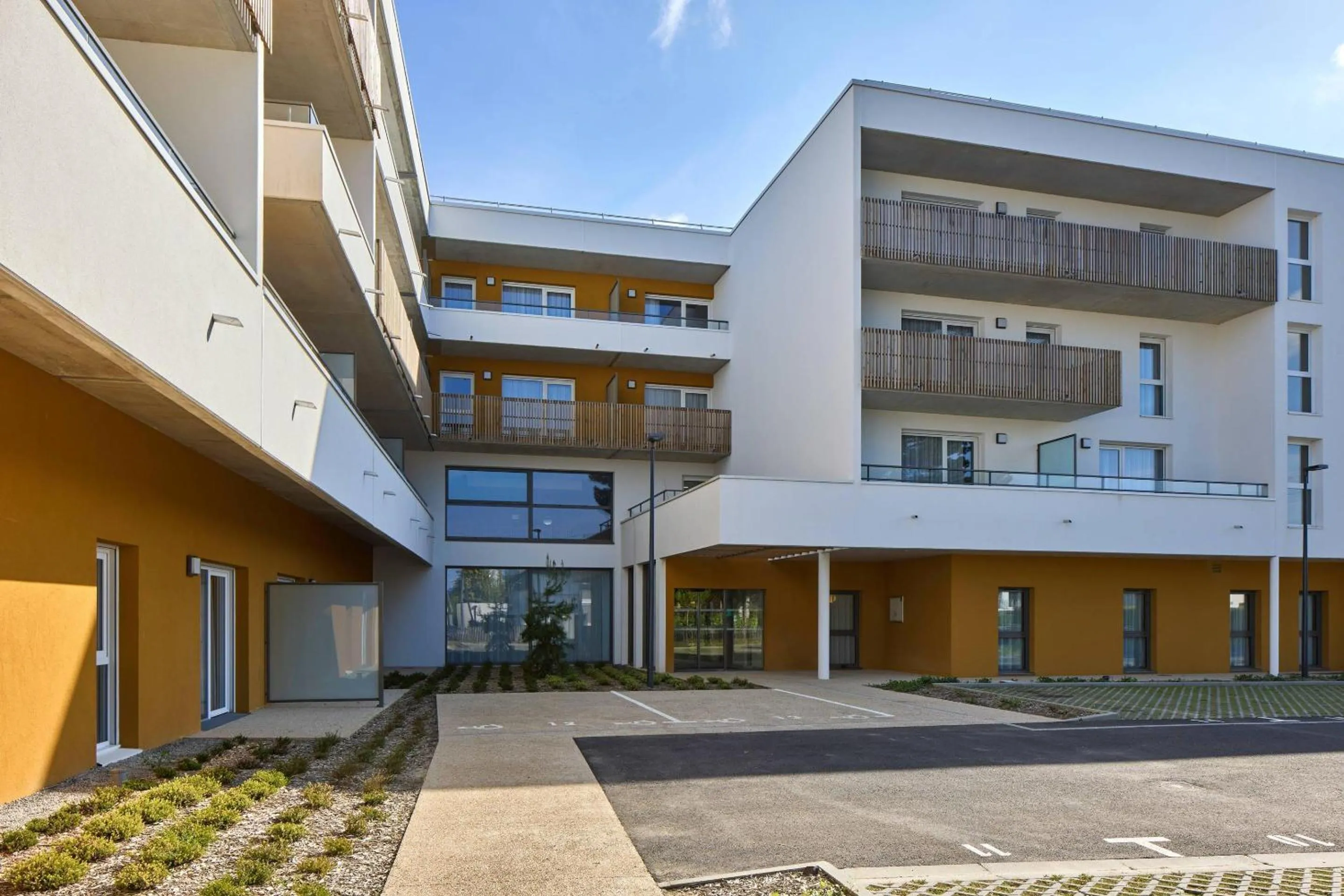 Property building in Zenitude Quality Aparthotel Plerin