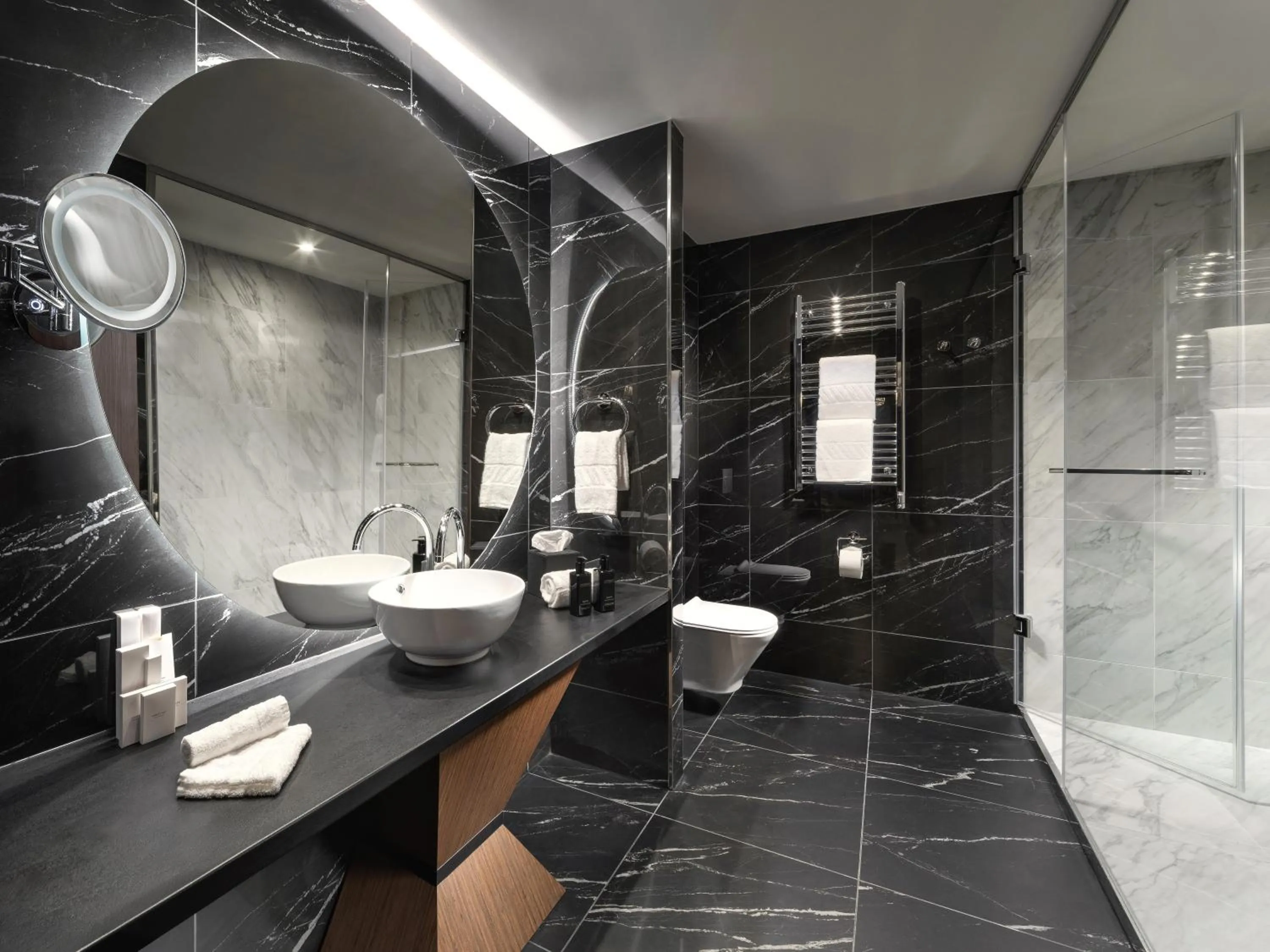 Shower in Mamaison Hotel Chain Bridge Budapest