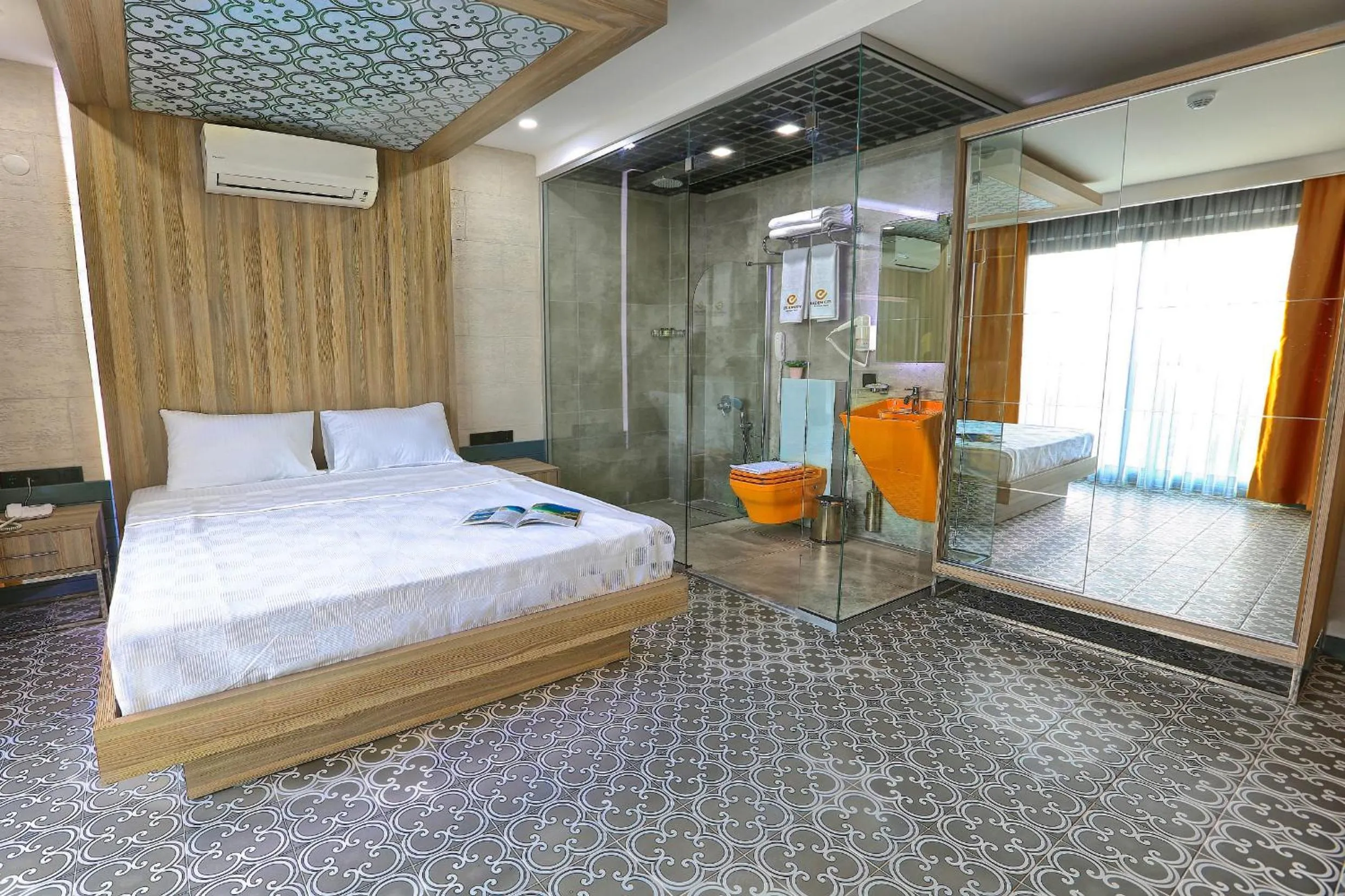 Shower, Bed in Erdem City Hotel