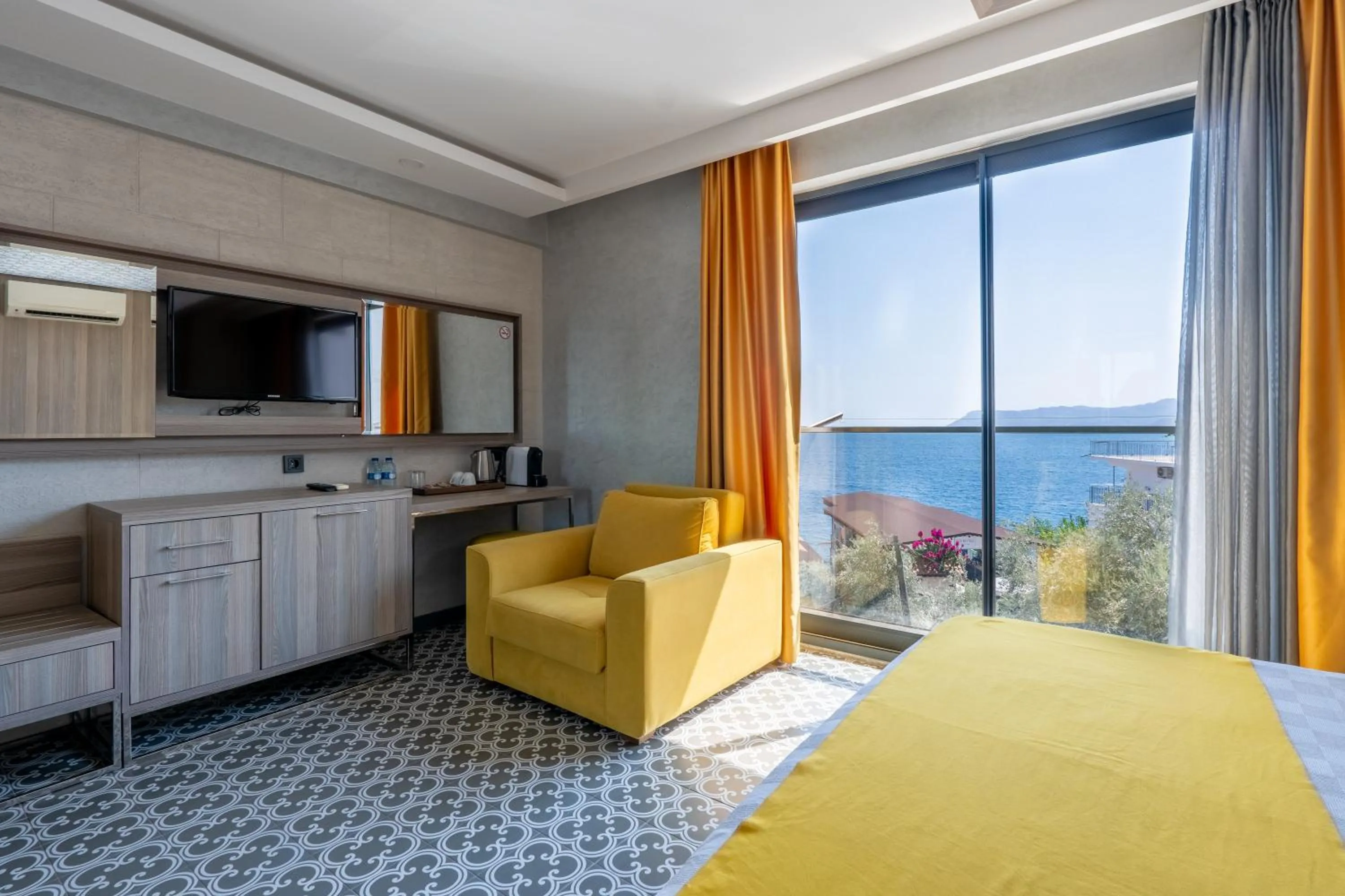 Bed in Erdem City Hotel