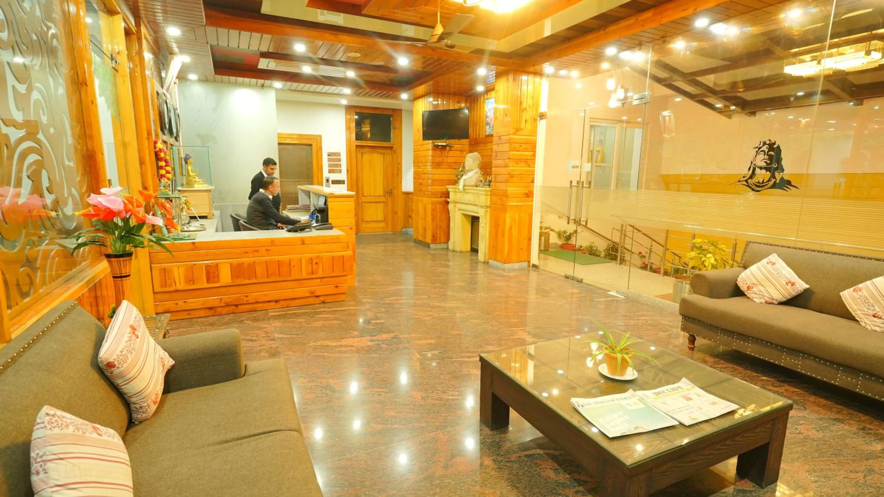 Lobby or reception in Hotel Shiva Sanctuary by DLS Hotels, McLeod Ganj