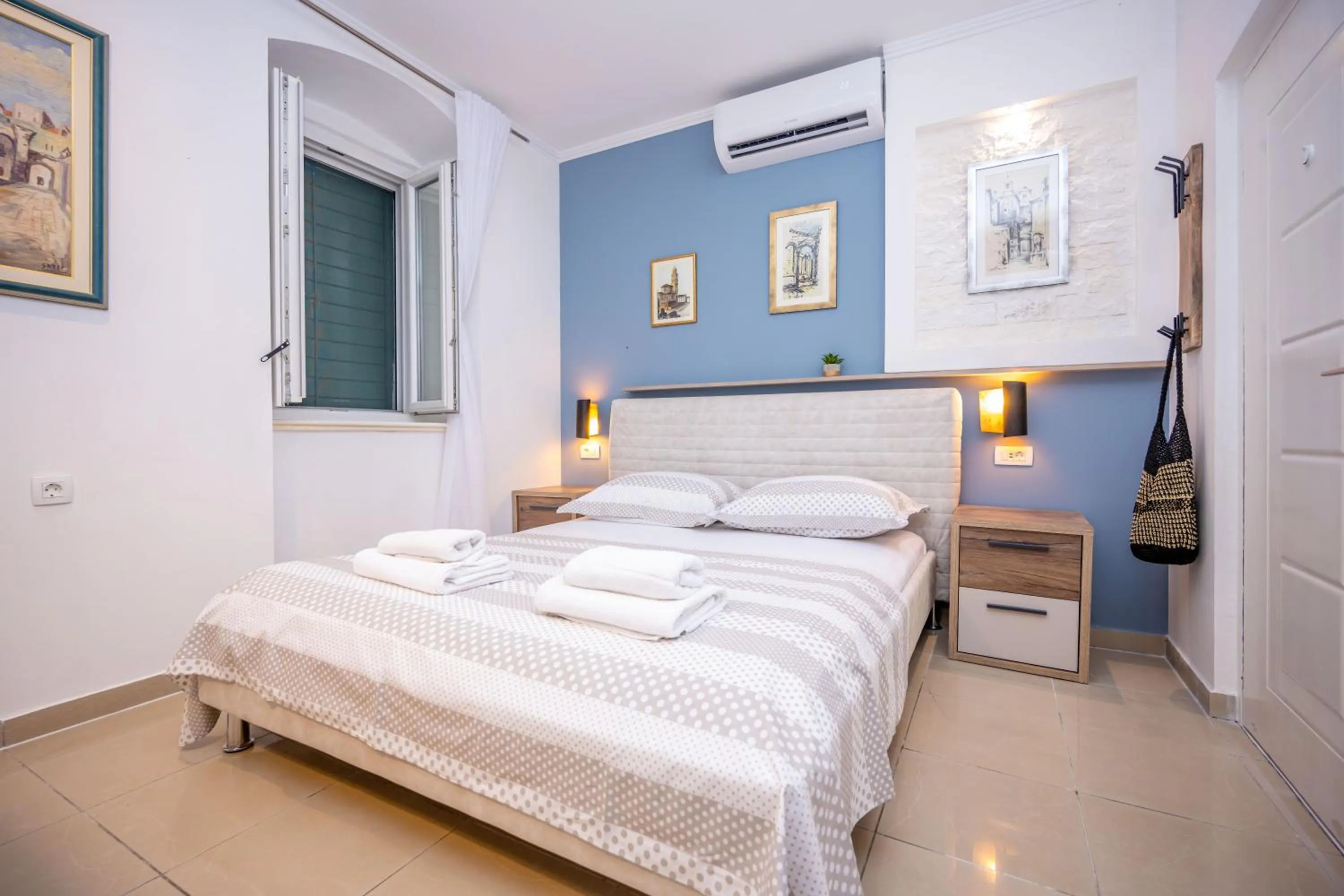 Bed in Apartment Bosanska