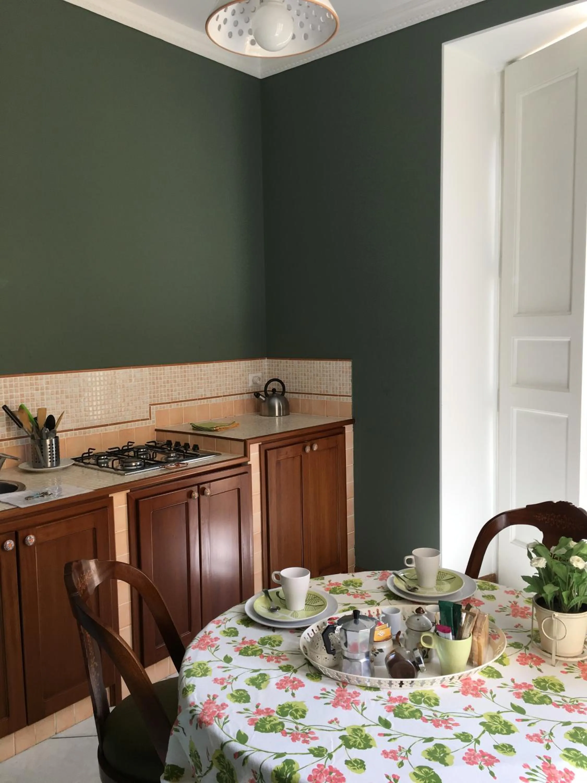 Food and drinks in The Place