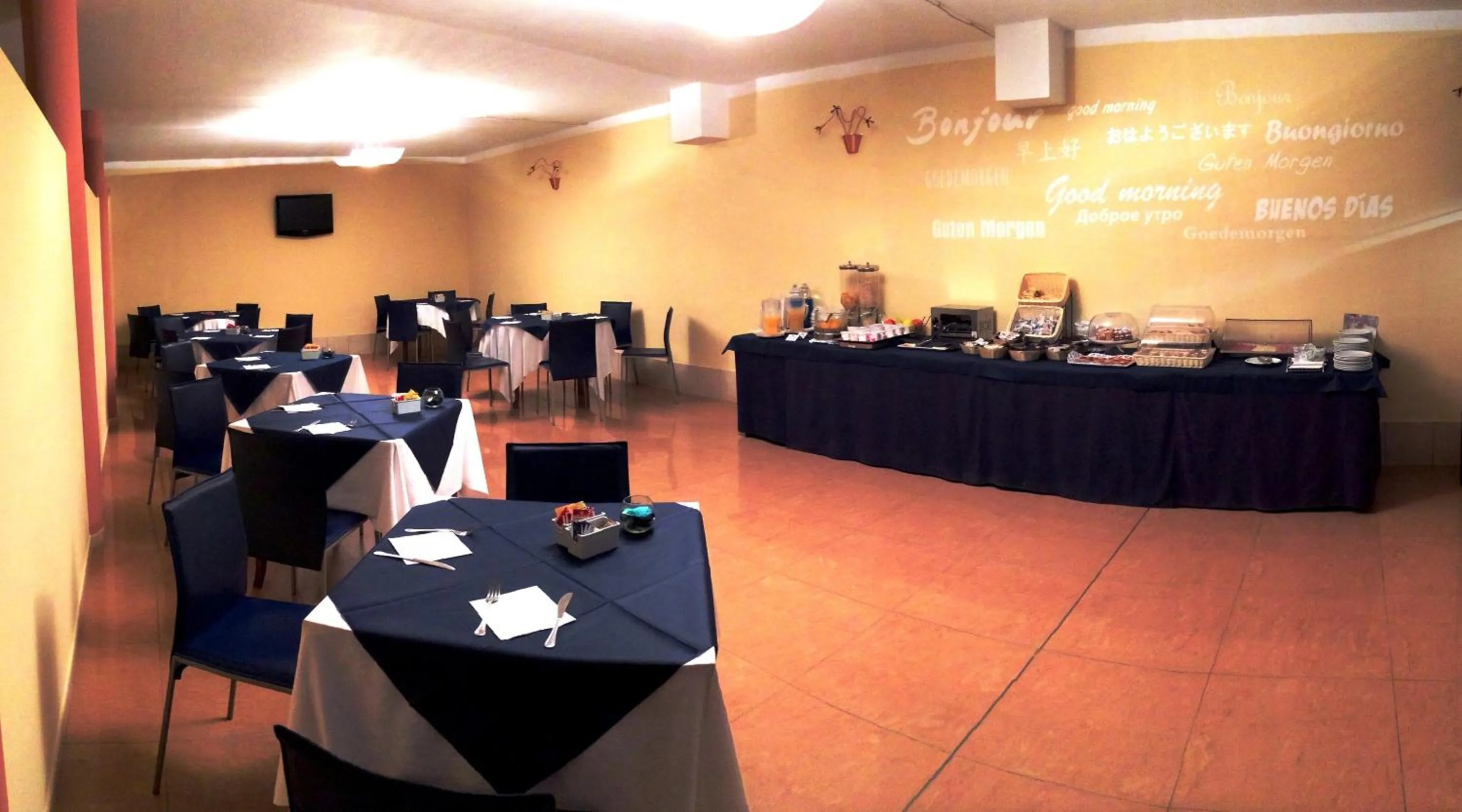 Restaurant/places to eat in Hotel Sextum