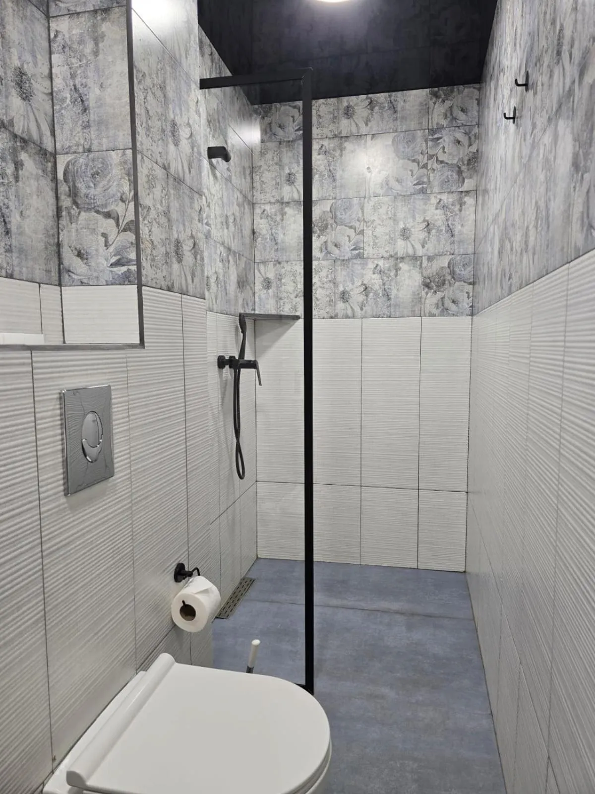 Bathroom in Hotel Nutsa in old Tbilisi