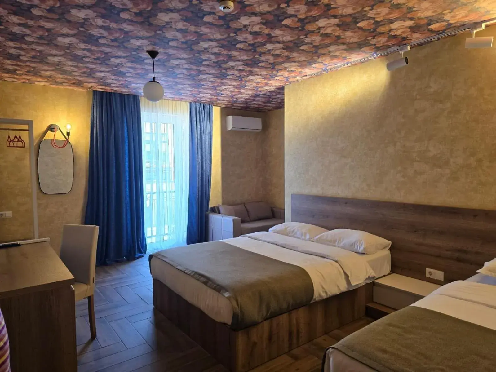 Double or Twin Room with Extra Bed in Hotel Nutsa in old Tbilisi Double or Twin Room with Extra Bed in Hotel Nutsa in old Tbilisi
