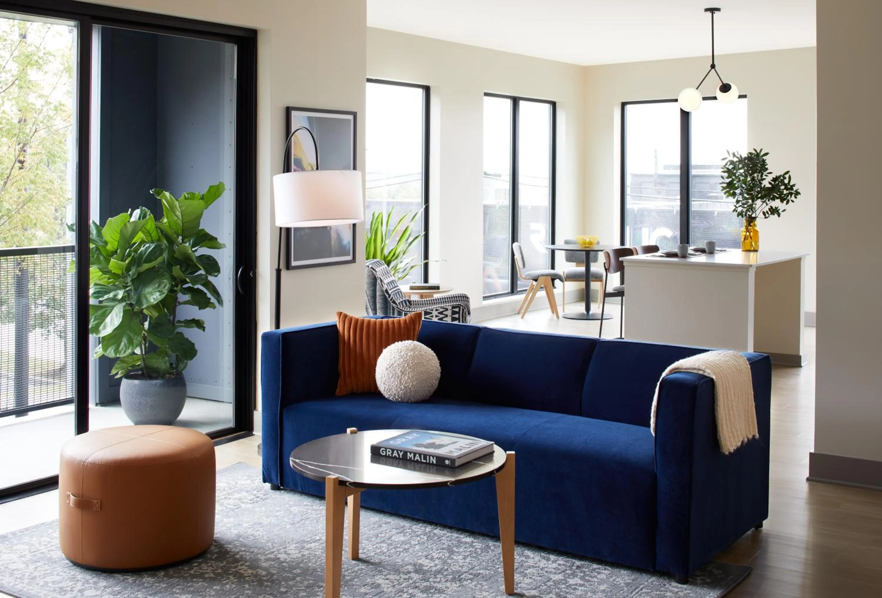 TV and multimedia in Sentral West Midtown at Star Metals